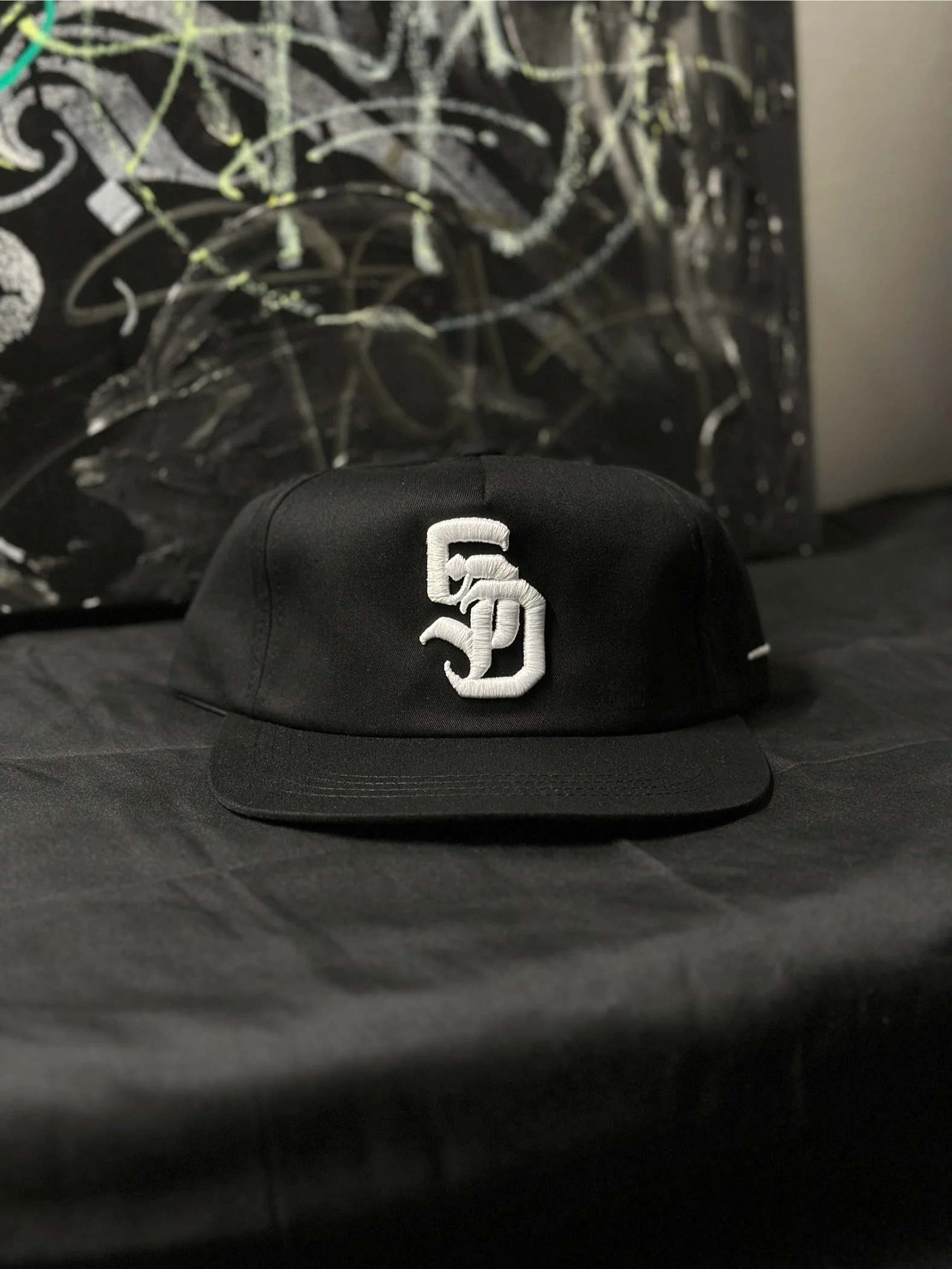 SD MONOGRAM SNAPBACK (BLACK/WHITE)