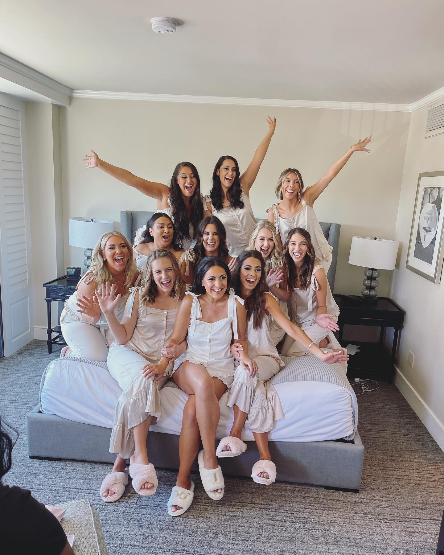 Got a Crew?! Us too!! 💕 

Our team can support larger wedding parties! Don&rsquo;t let anyone miss out on the pampering and spoil your &ldquo;I Do Crew&rdquo;! ✨ 

Limited availability for 2023. 

2024 Brides, let&rsquo;s chat! 

@seattle_mua 
@hair