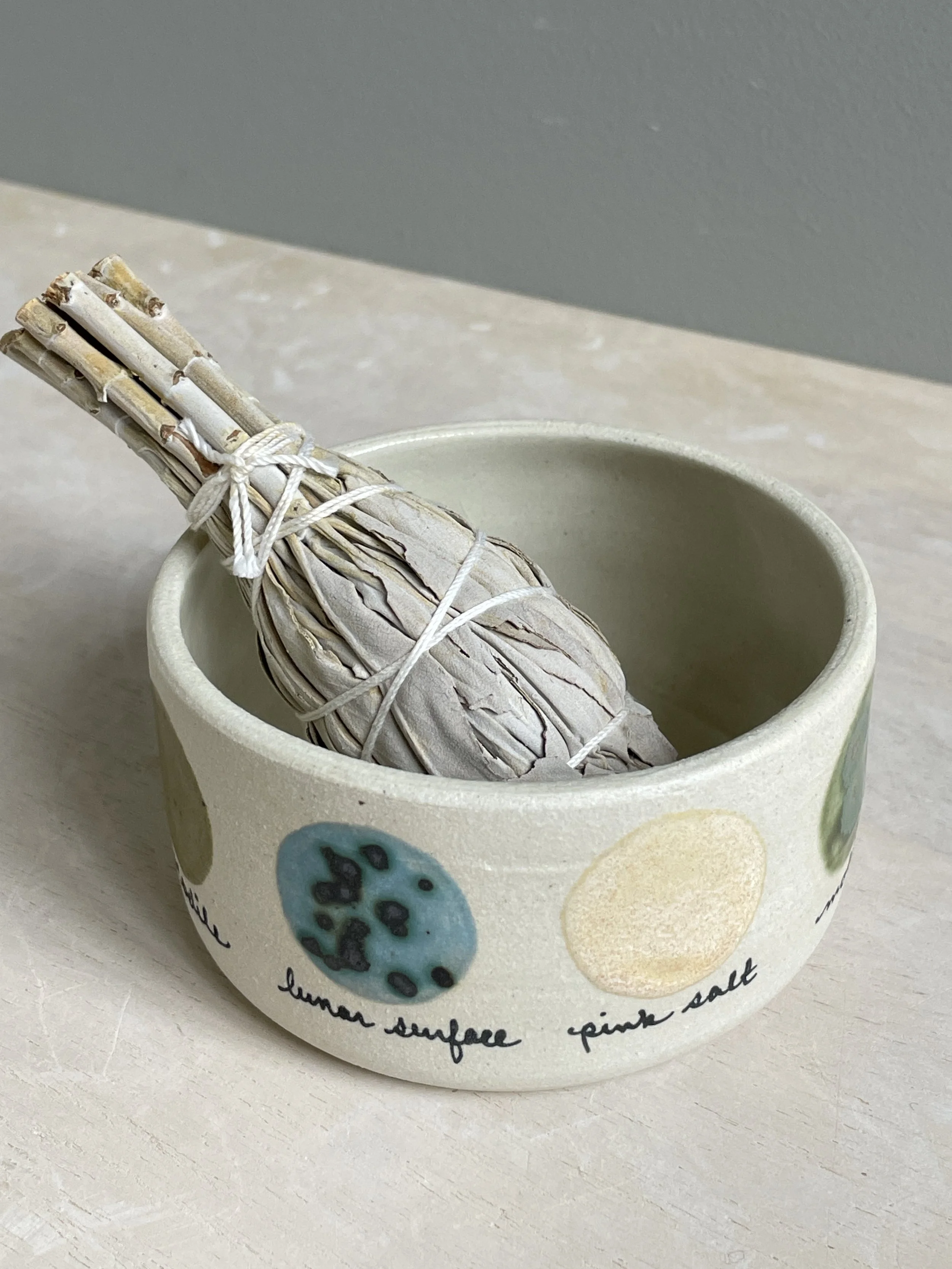 swatches dish - OG palette