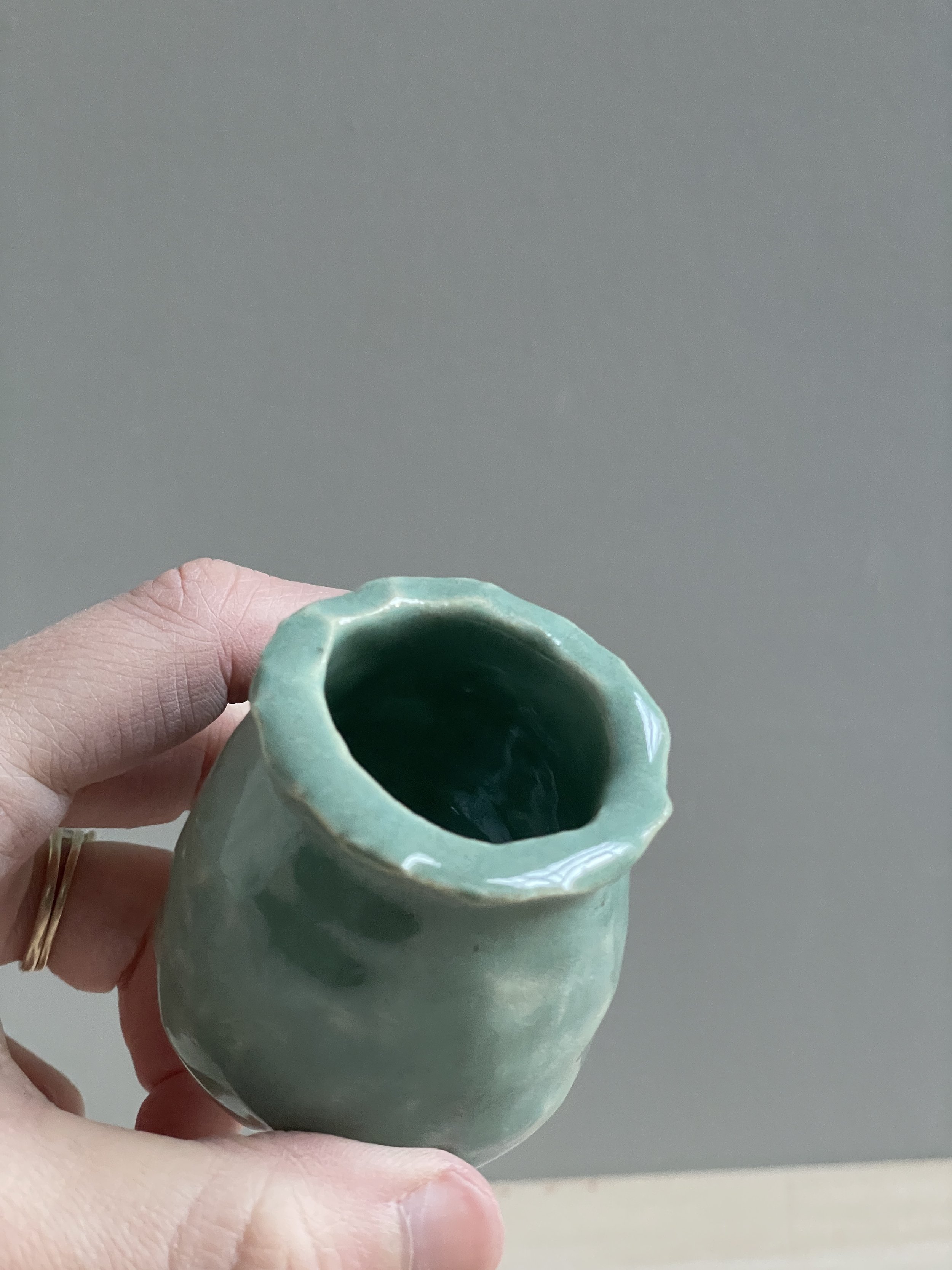 mini jade vase