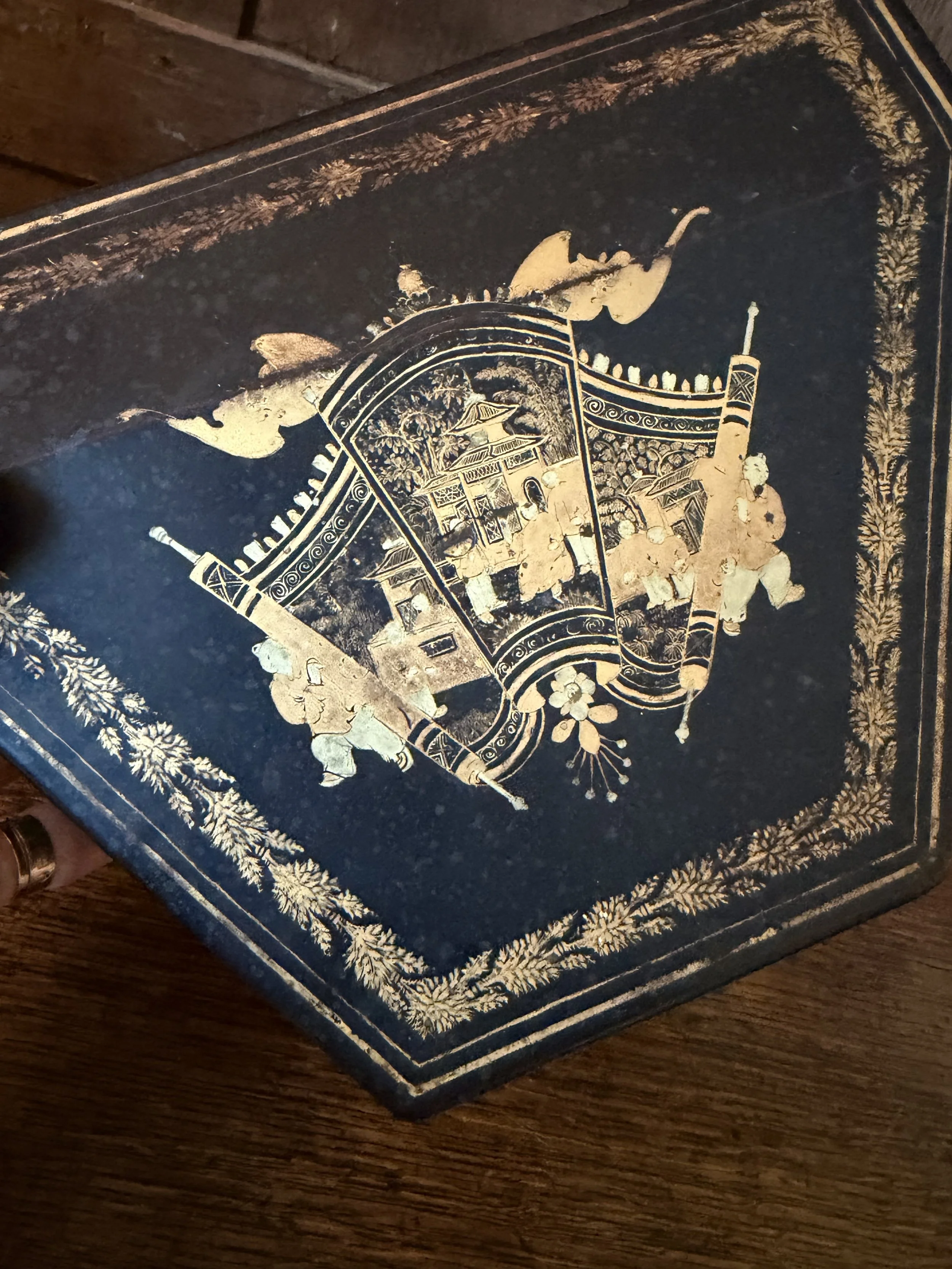 This is a picture of a mid 19th century Chinese export lacquer box c1860.