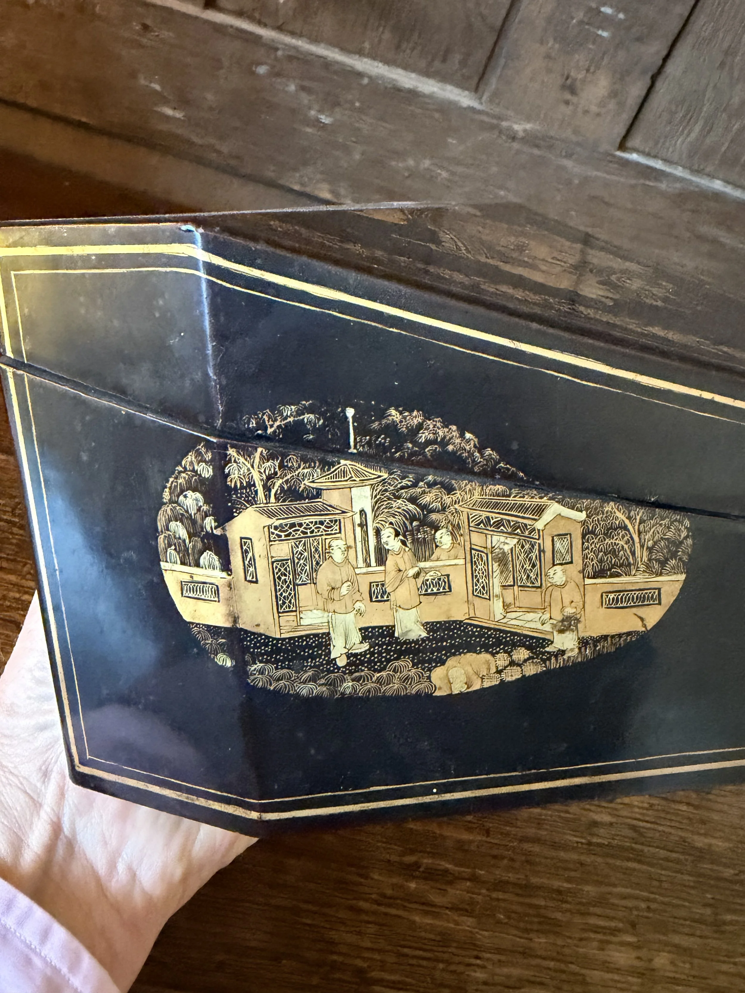This is a picture of a mid 19th century Chinese export lacquer box c1860.