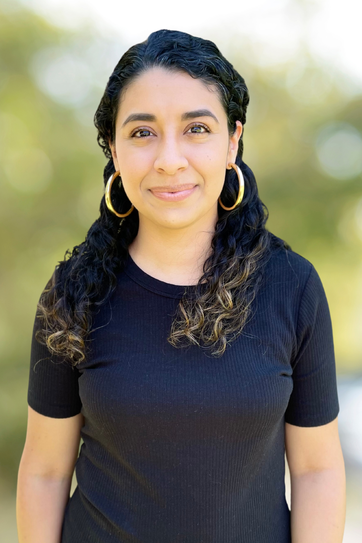 Bilingual perinatal therapist Yvette Osorio supporting Latinx mothers and couples in California