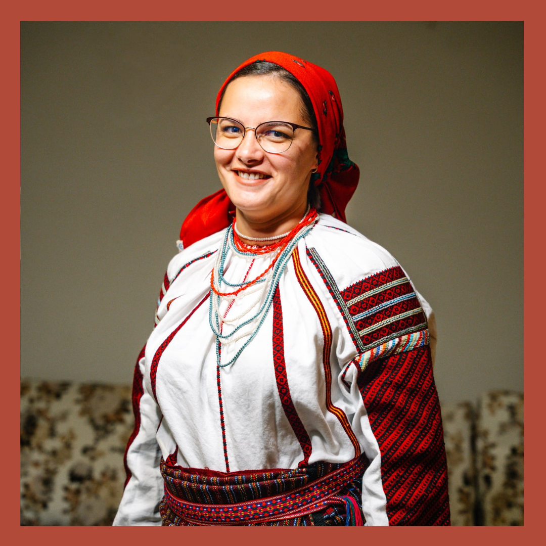 HUNGARIAN FOLK DANCE WITH „CSÁNGÓ” MUSICIANS