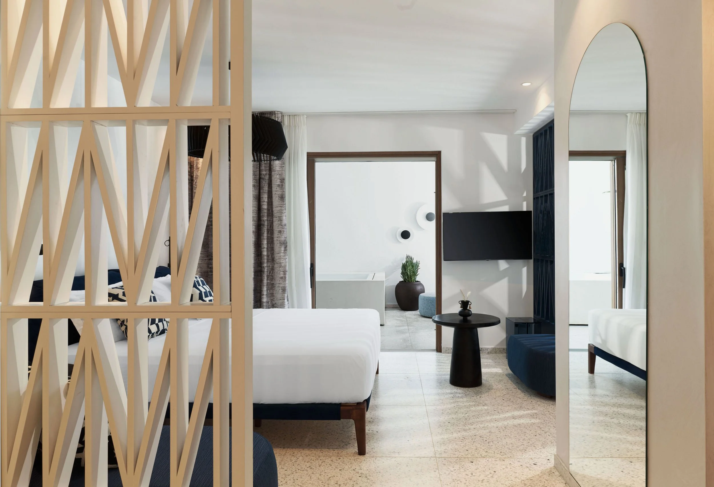 amyth_room3_0008.jpg