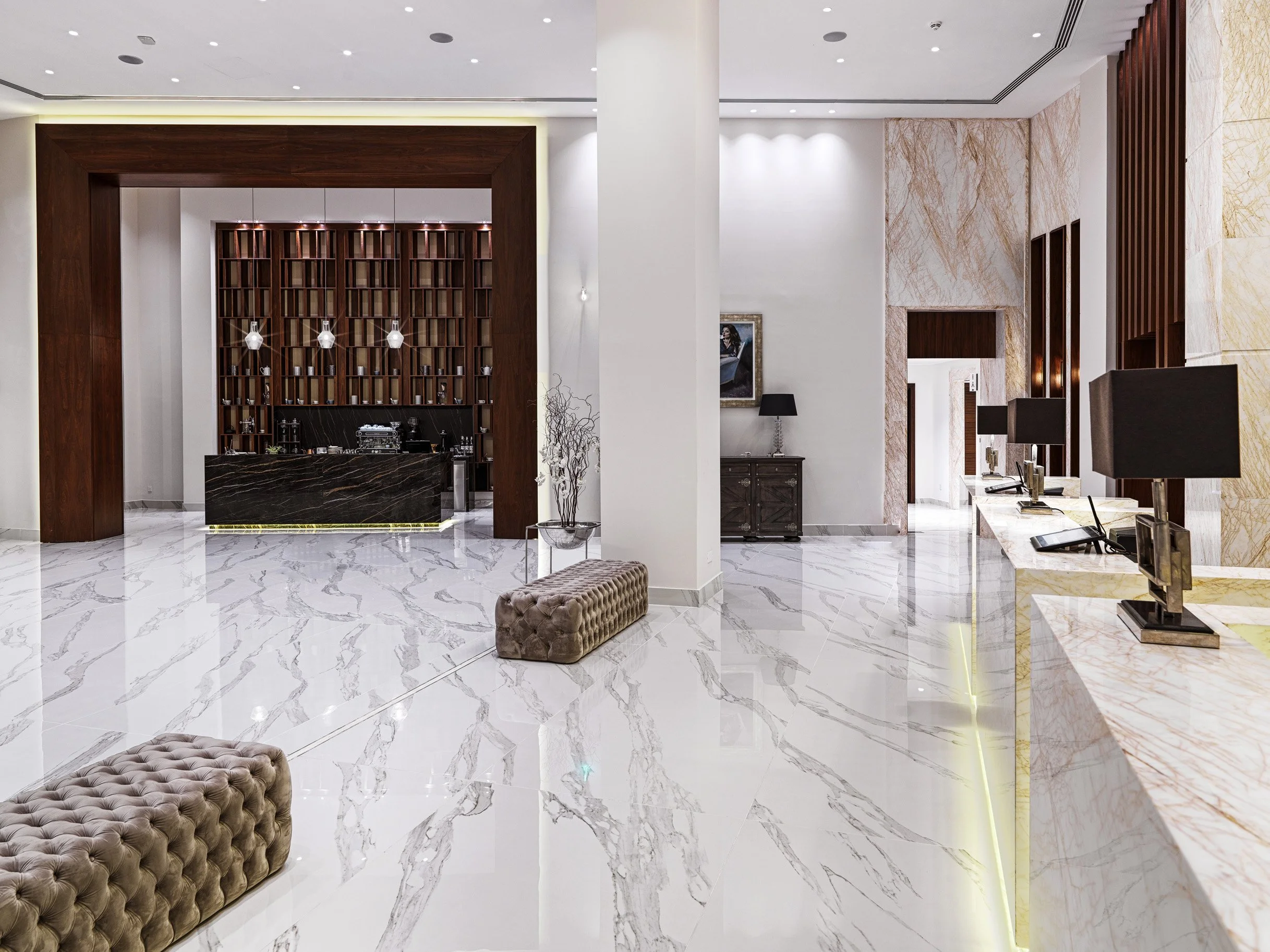 lobby_003.jpg