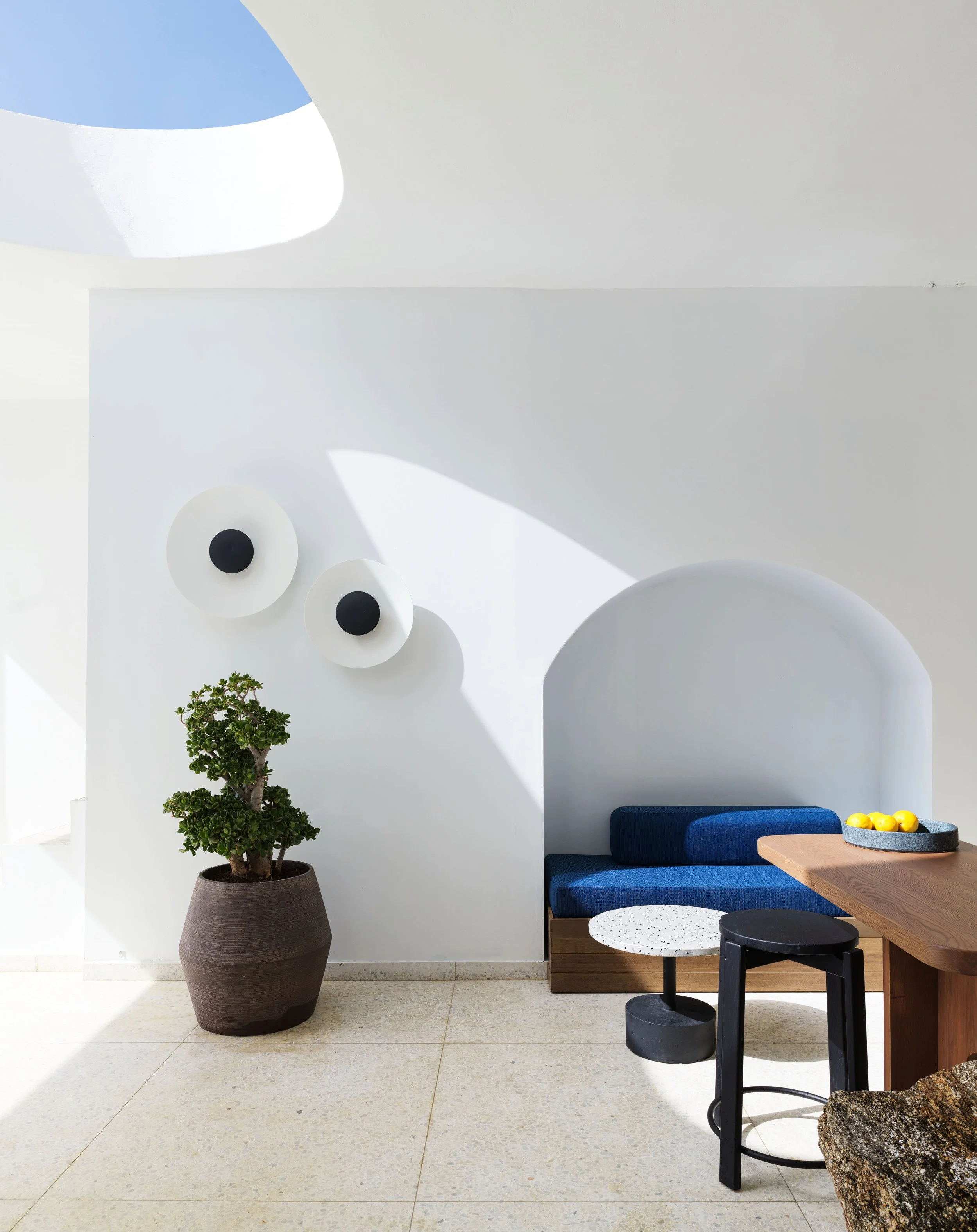 amyth_room3_0002.jpg