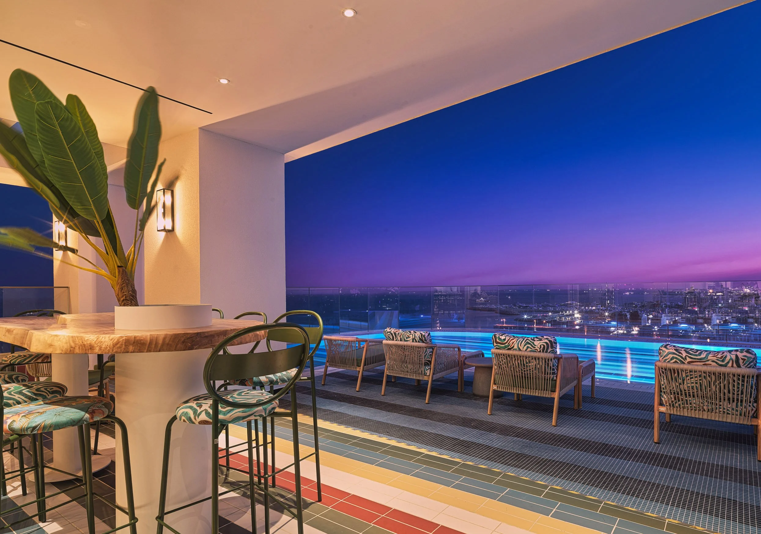 nyx_limassol_roof_bar_0004.jpg