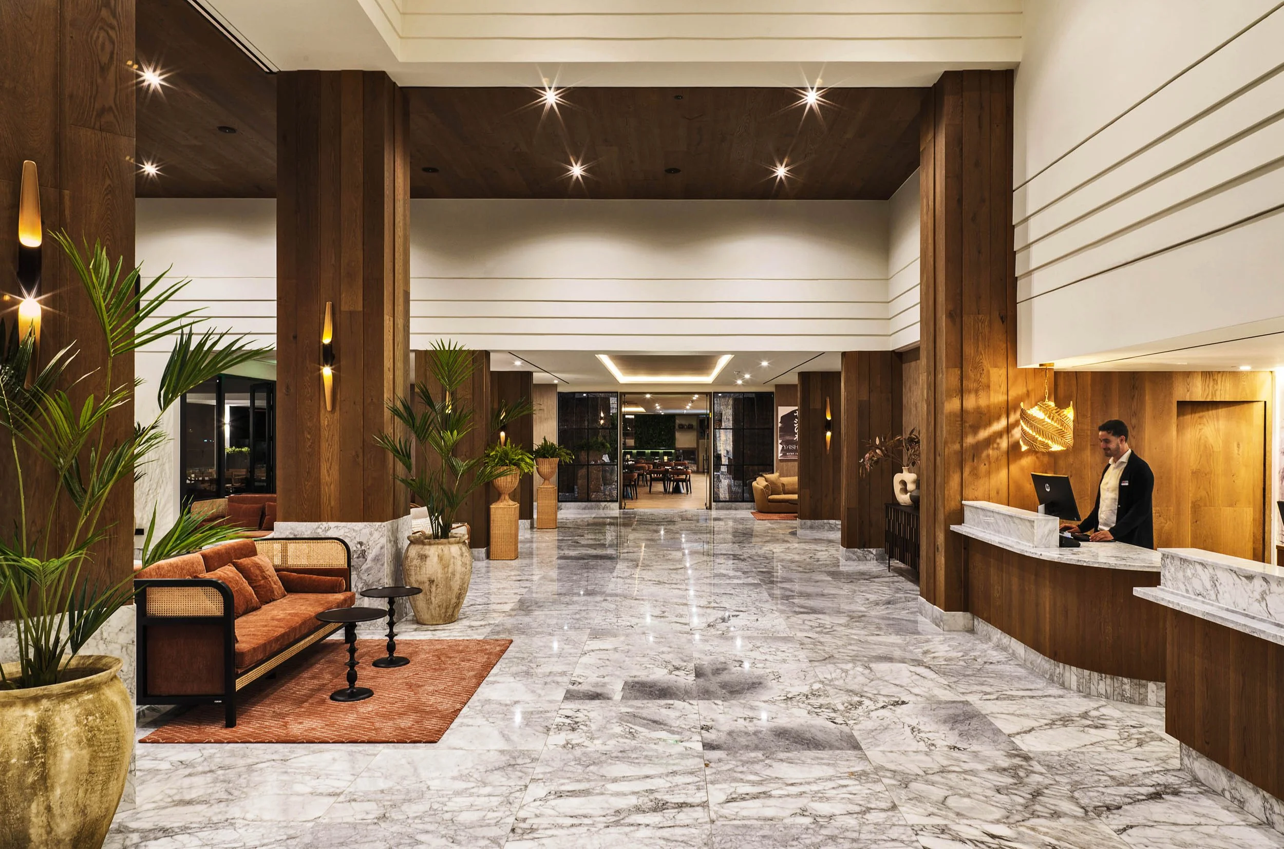 GrandResort_lobby_area_0009.jpg