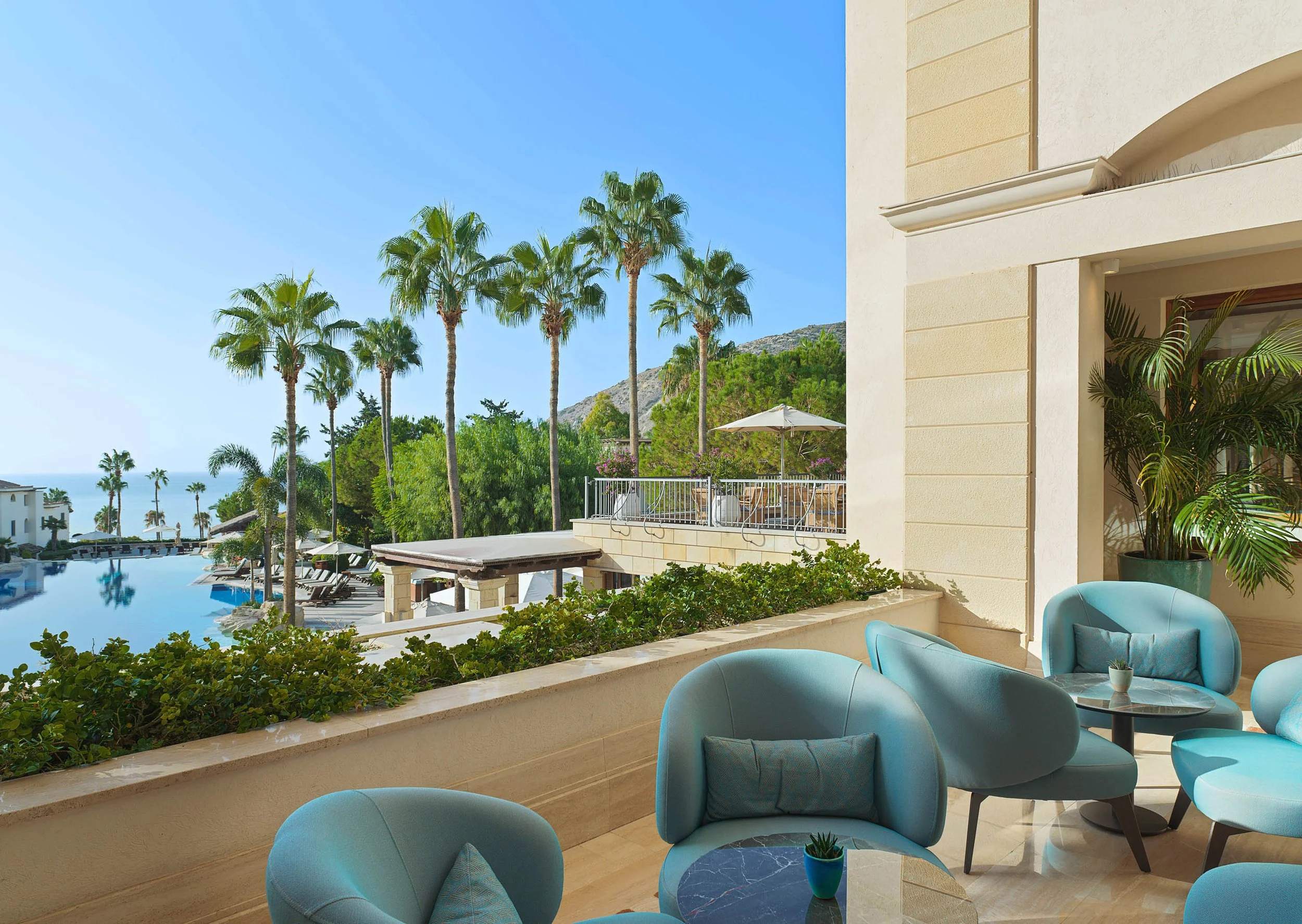 columbia_resort_lobby_area_0002.jpg