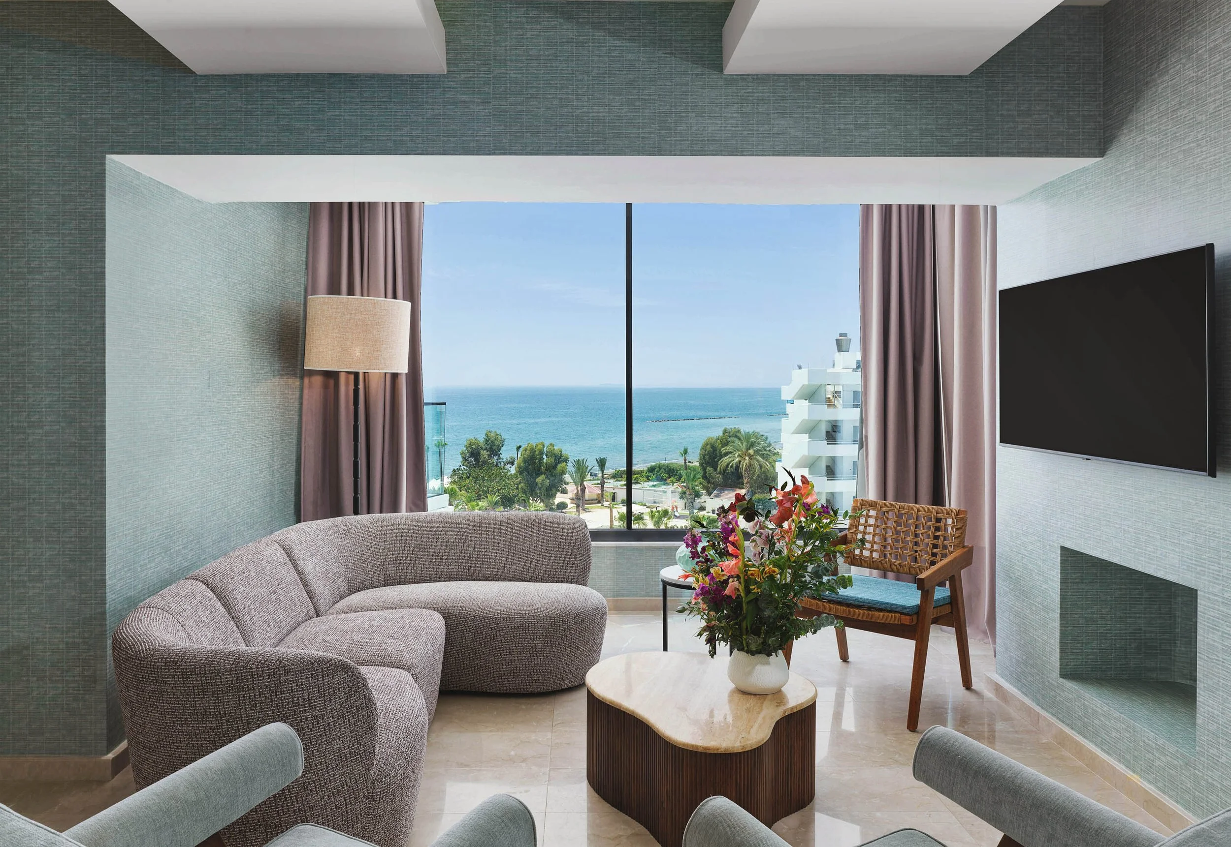 GrandResort_presidential_suite_0008.jpg