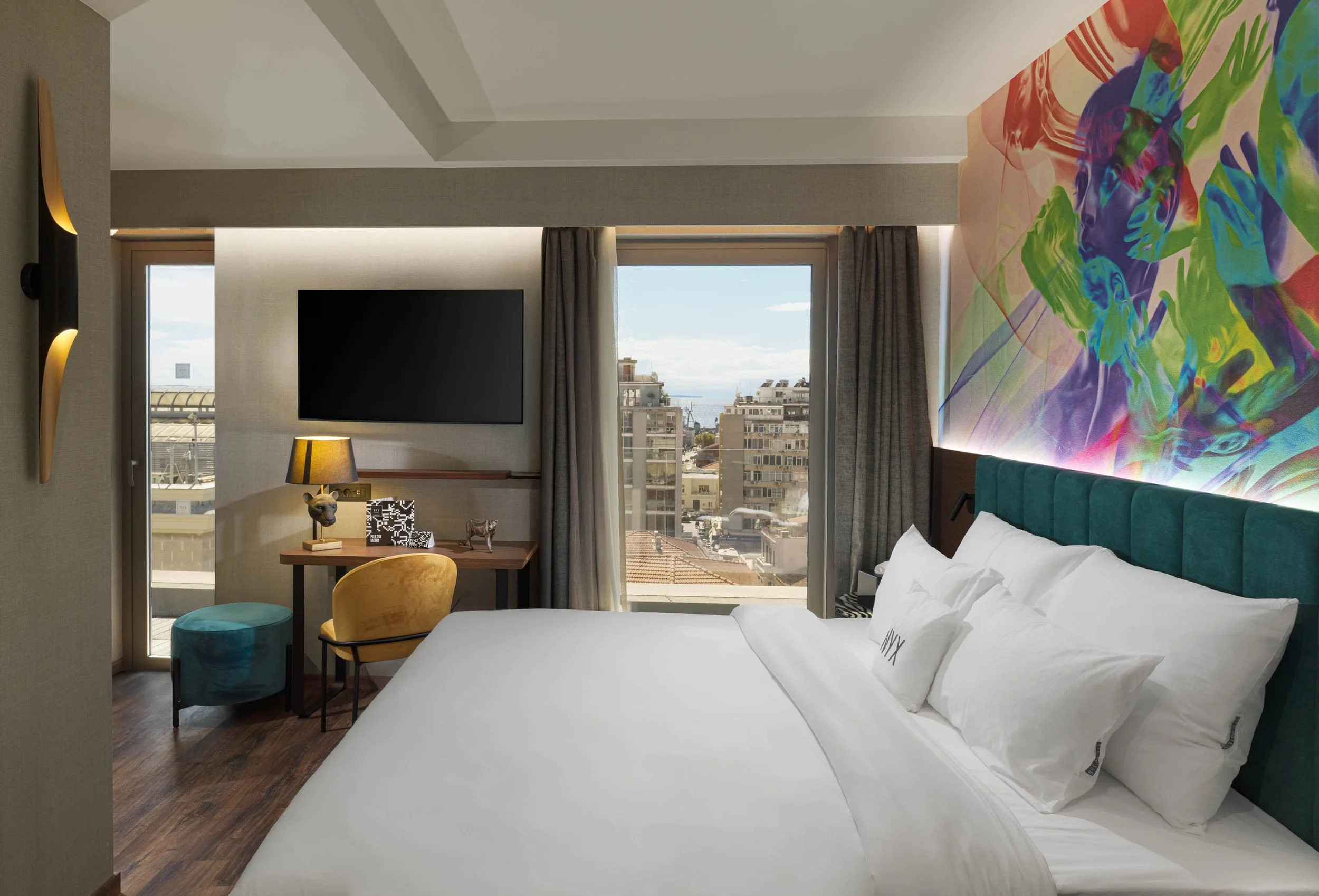 Nyx_Thessaloniki_801Executive_double_room_0001.jpg