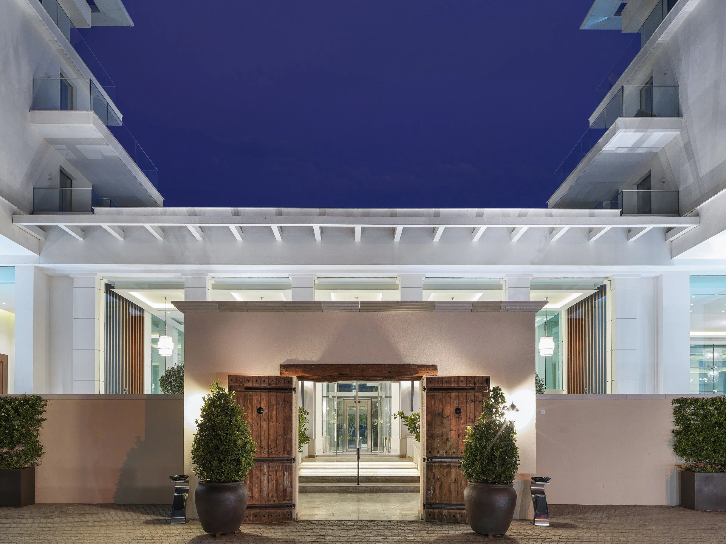 entrance_003.jpg