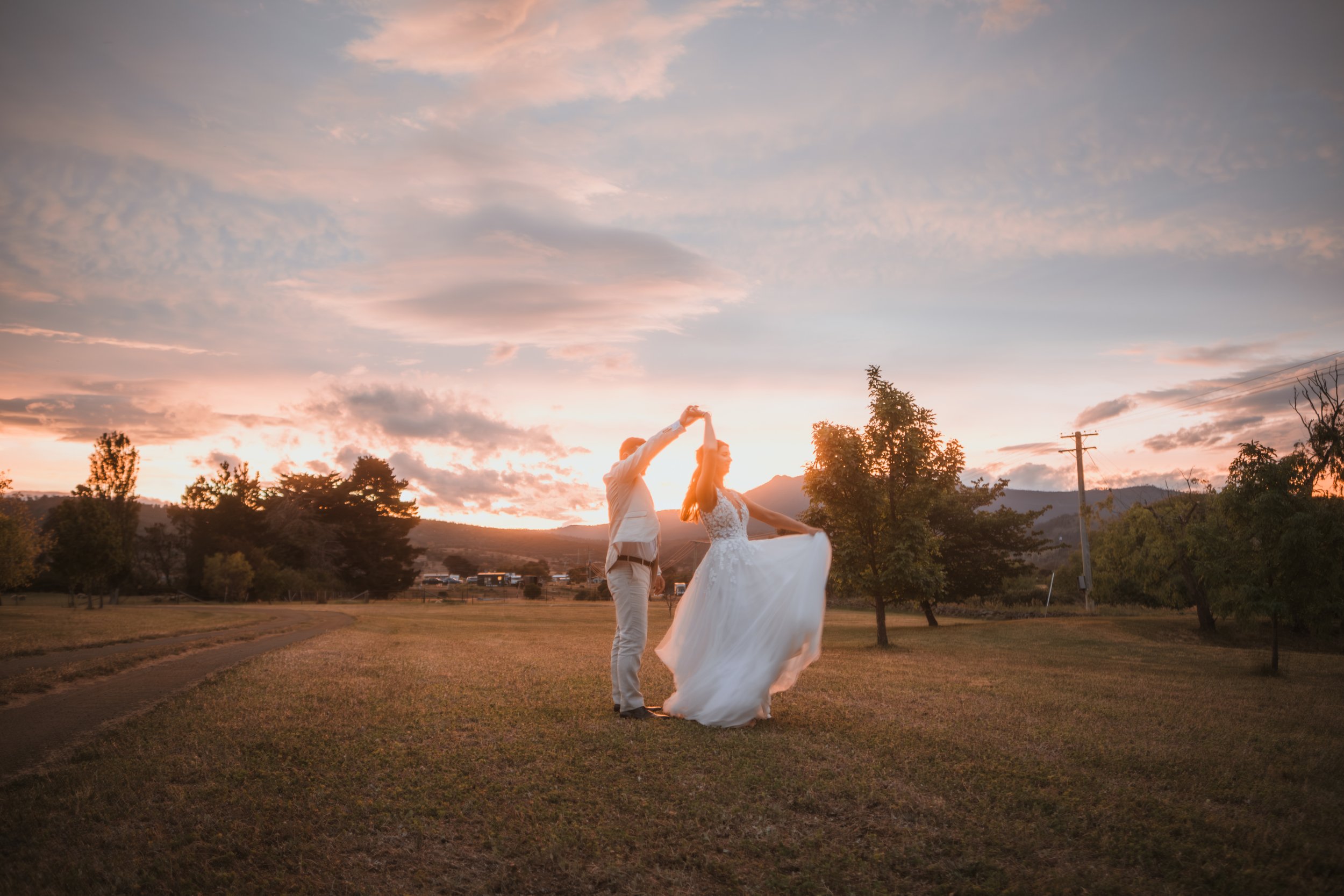 Seasonal Tasmanian Weddings &amp; Elopements: Getting Married in a Tasmanian Summer