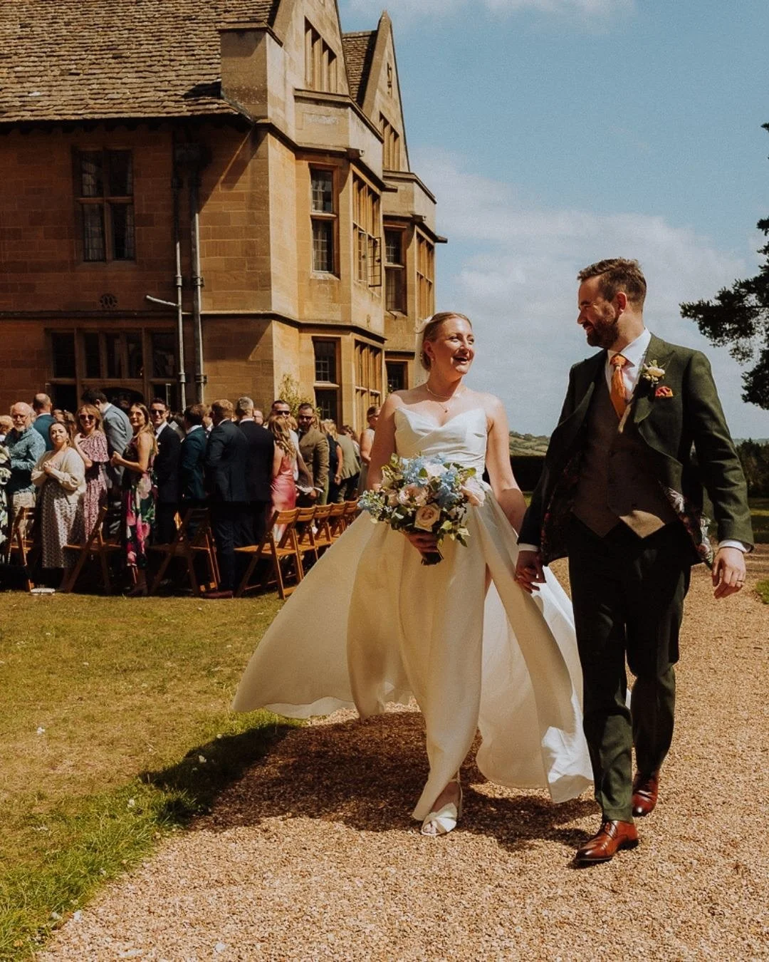 Few favourite moments from K and P beautiful wedding at the amazing Coombe Lodge ✨

Are you getting married in 2025 or 2026? Let&rsquo;s chat about your wedding photography 💖
En France aussi 🇫🇷
www.meilouphotography.com

.
.
.
#ukweddingphotograph