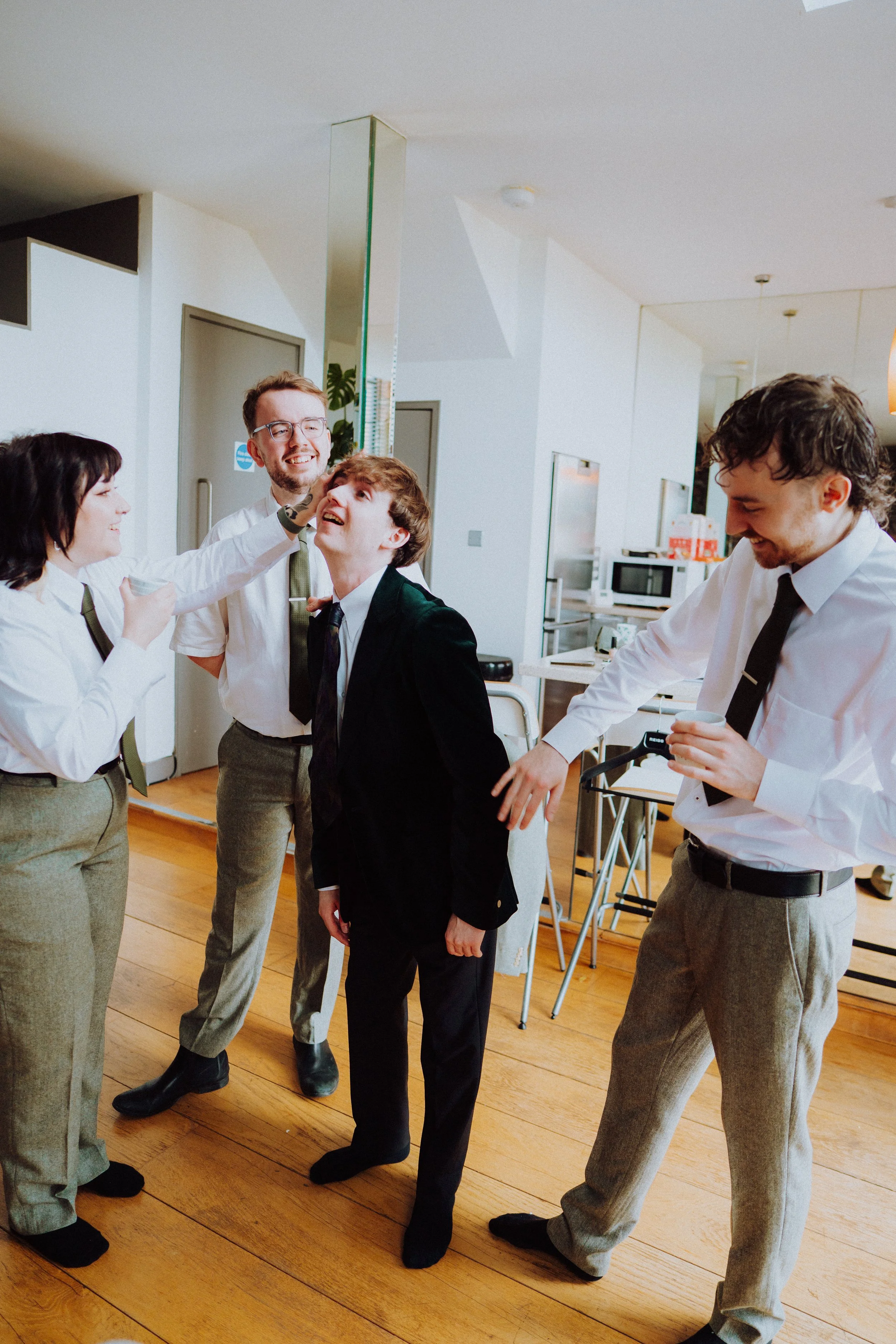 Maddie and Felix - Arnos Vale - Mei Lou Photography - Bristol Wedding Photographer-4.jpg