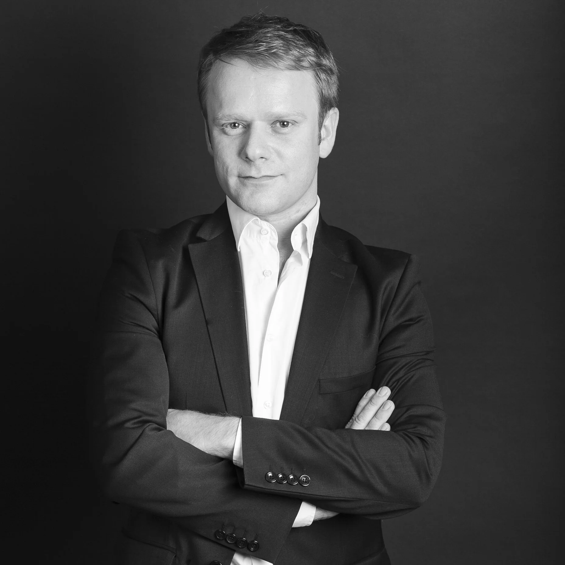 portrait, portrait institutionnel, luxe, image de marque, identité visuelle, corporate branding, Azzaro, Thierry Mugler, Clarins Parfums, Swarovski, Dolce & Gabbana, Guerlain, Angel