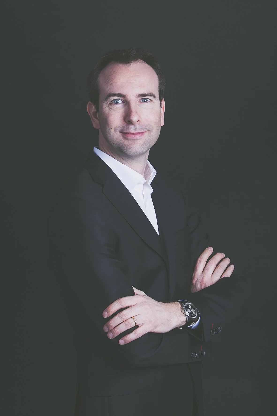 portrait, portrait institutionnel, luxe, image de marque, identité visuelle, corporate branding, Azzaro, Thierry Mugler, Clarins Parfums, Swarovski, Dolce & Gabbana, Guerlain, Angel, Helene Darroze