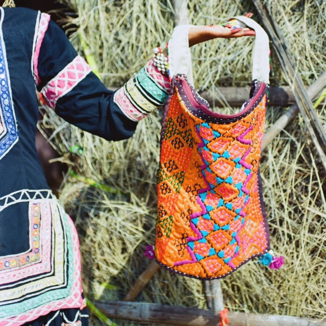 9B3013D5-0A5C-4B90-998F-C45E69F6931D