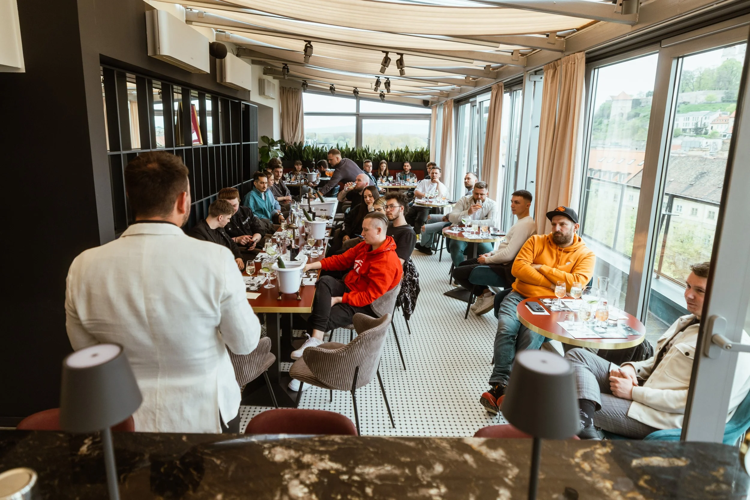 Hendricks_SKY_BAR-29.jpg
