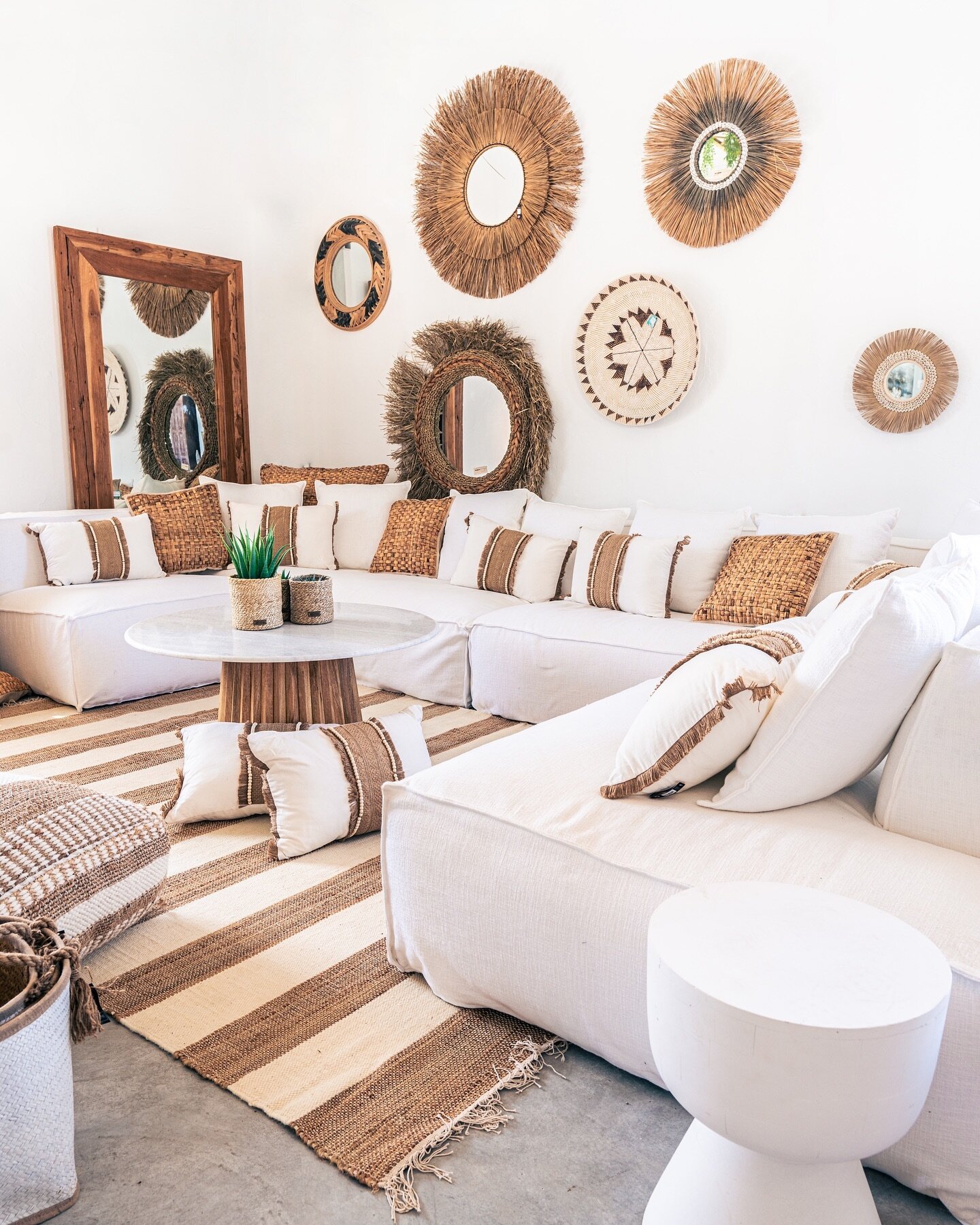 Welcome to @azureejavea , your one-stop shop for unique, nature-inspired furniture pieces! Our collection is handcrafted and made with natural materials that will bring a touch of the outdoors into your home. Visit us now and find the perfect nature-