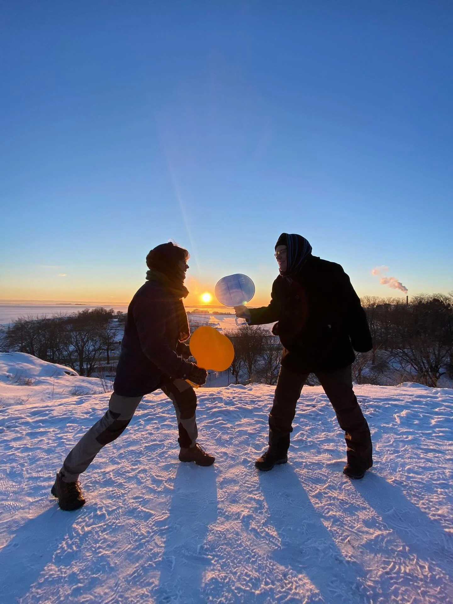 ✨ Muistoja Kohtauksen alkuvuoden suunnittelu- ja huoltoviikoilta eli kurkistuksia ty&ouml;ntekij&ouml;iden touhuihin. ✨

🛷❄️ Crew k&auml;vi pulkkam&auml;ess&auml; ja t&auml;hy&auml;m&auml;ss&auml; horisontissa siint&auml;vi&auml; uusia n&auml;kymi&a