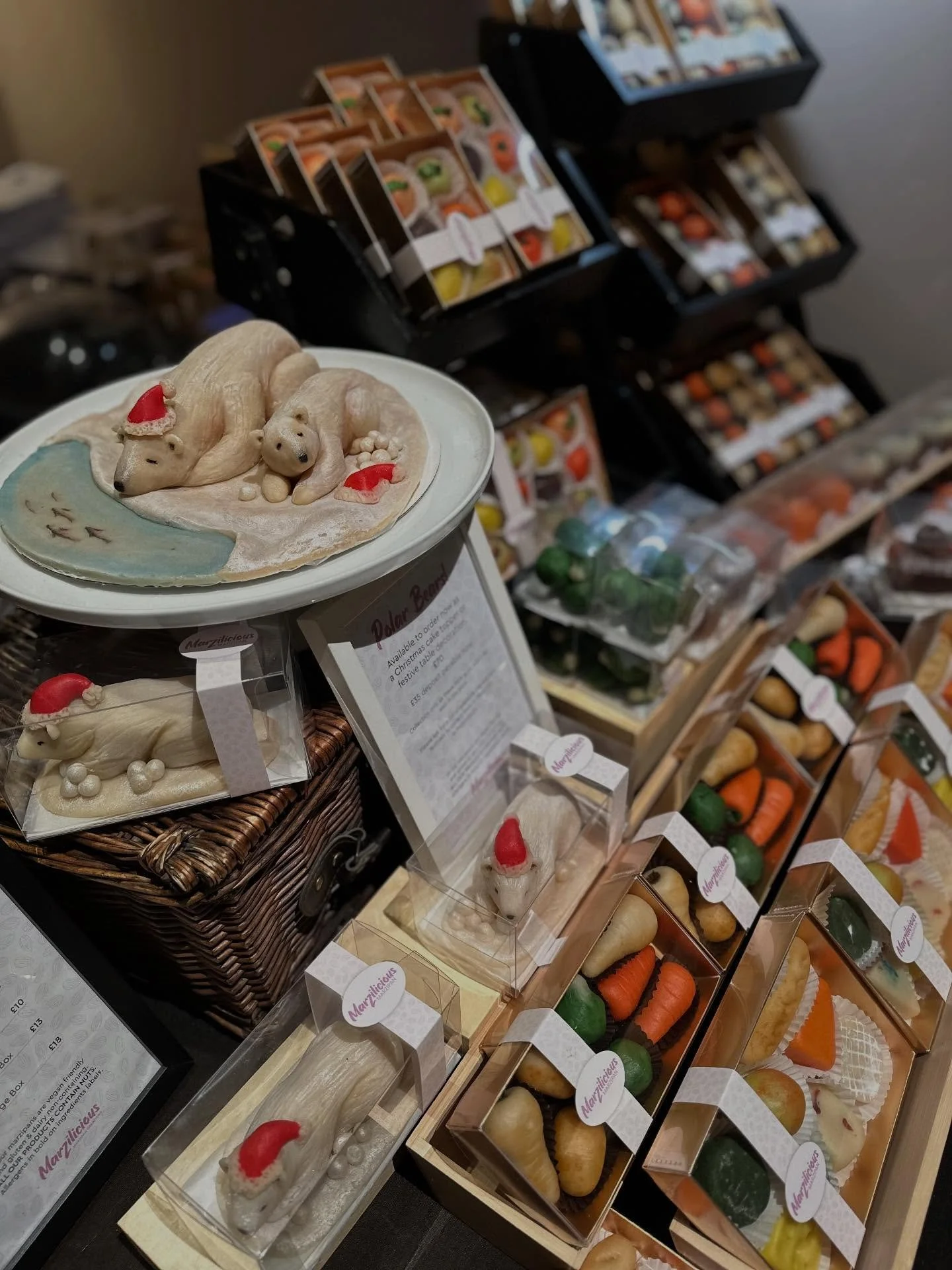 This weekend the bears are @petworthpopup in Petworth House. You ca find us snuggled down in The Servant&rsquo;s Quarters so come on in and grab some festive Marzilicious deliciousness!

#marzipan #christmasmarzipan #petworth #artisanmarket