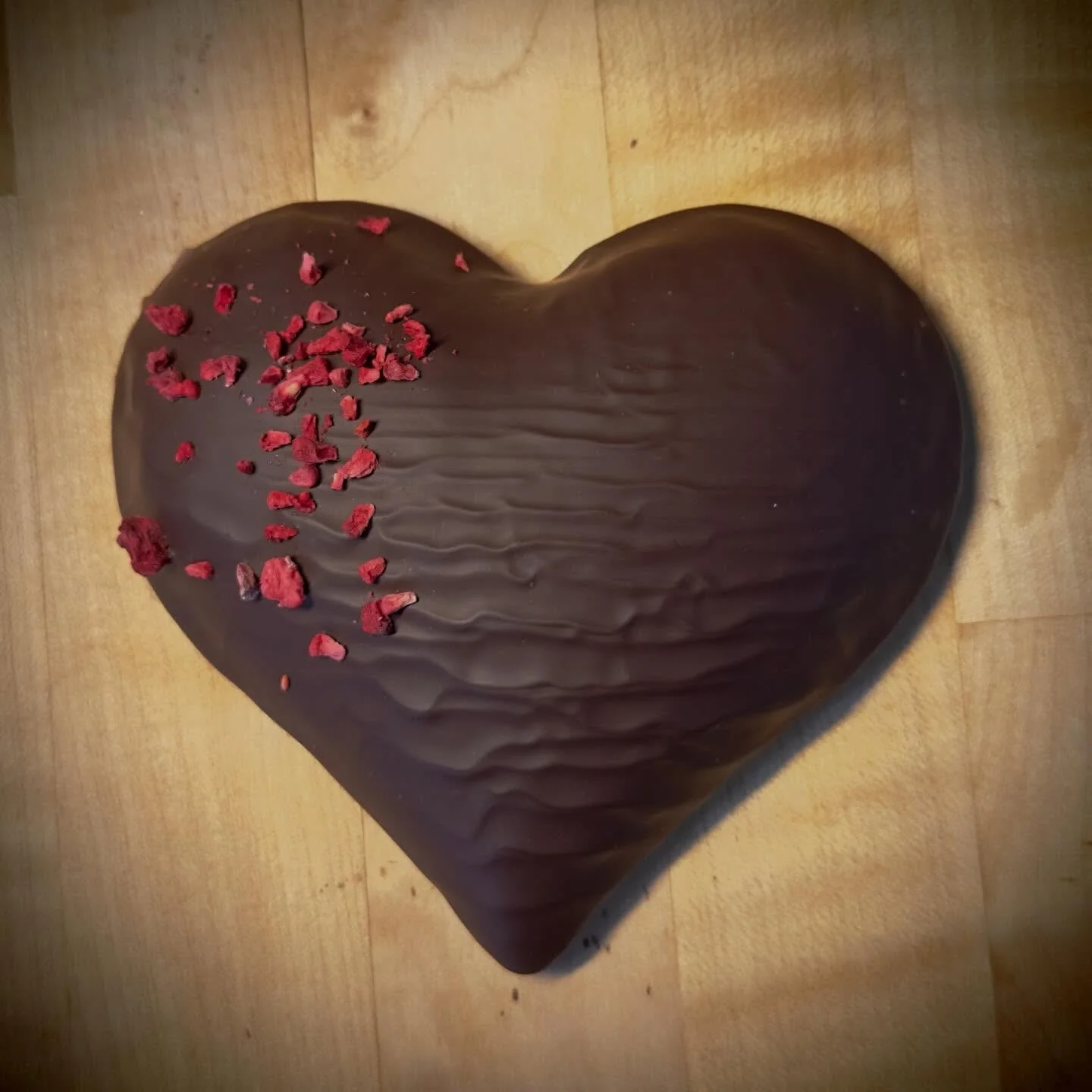 The perfect gift for the marzifan in your life&hellip;
Hand made from our own marzipan and partnered with @nobleandstace chocolate, these jumbo hearts are as delicious as they are pretty!
Available from our online store, marzilicious.co.uk there&rsqu