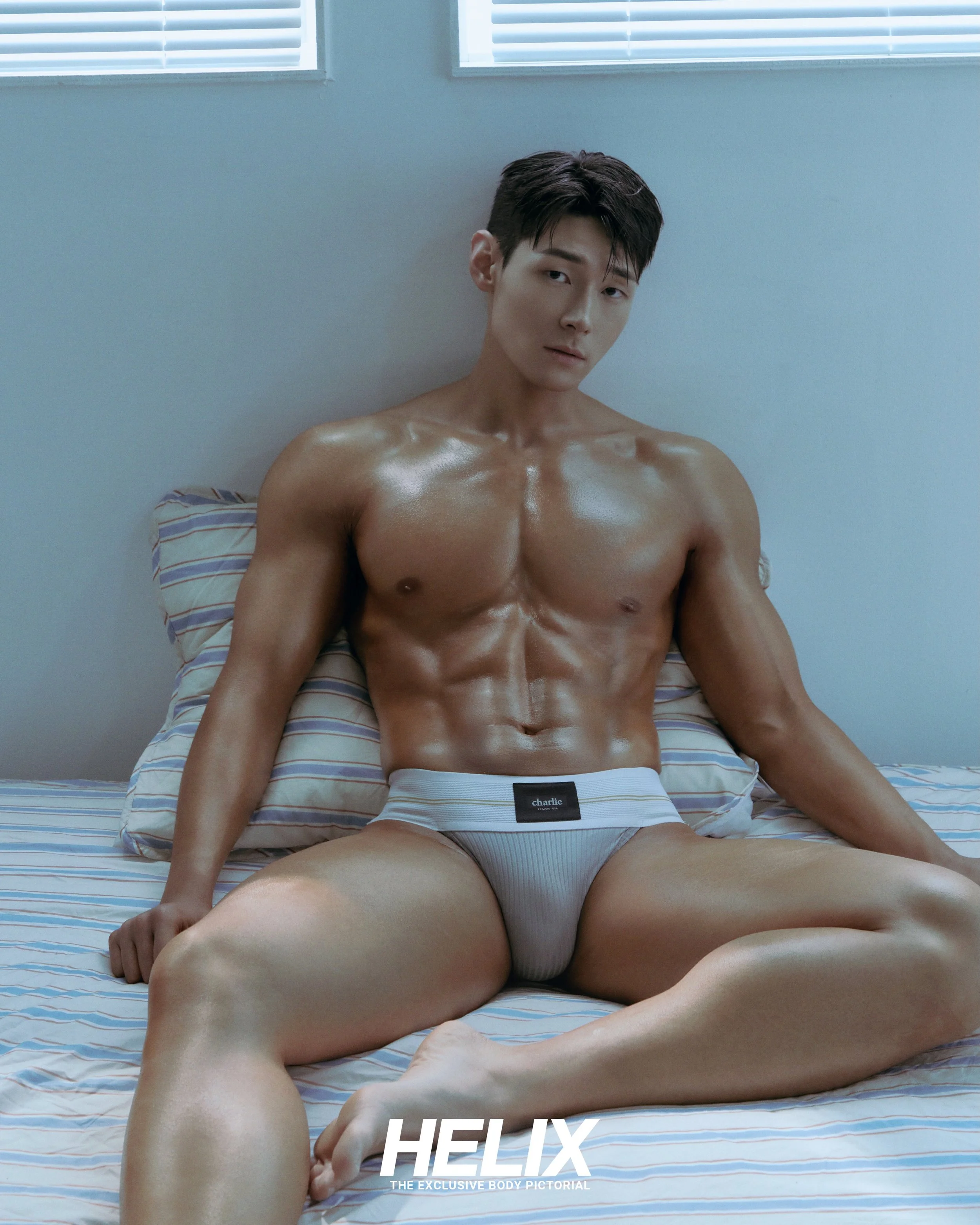 Photographer 서윤우 @seoyoonwoo
Model @dongggin 

🗒️Contact 예약문의 / 상담
카카오채널 - < HELIX Studio 헬릭스스튜디오 >
🔍검색 or 프로필상단 링크

#헬릭스스튜디오 #바디프로필 #남자바디프로필