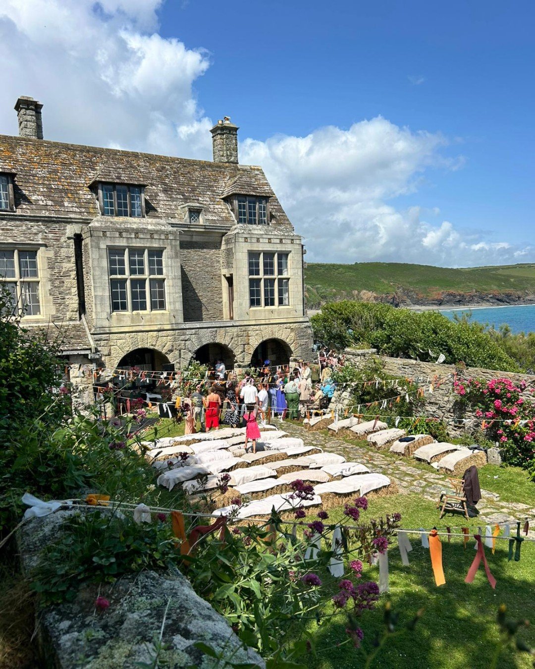 How incredible was this weekend&rsquo;s wedding at the breathtaking Porth-en-Alls, Prussia Cove? ✨

It&rsquo;s always a joy to be part of such a stunning celebration and this one was nothing short of magical. The sun was shining, the setting was spec