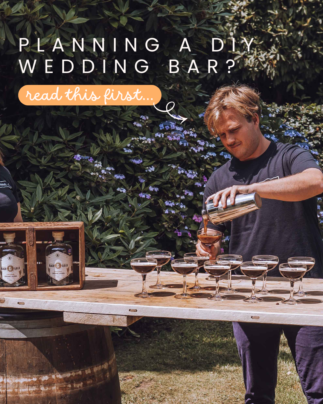 How to plan a DIY wedding bar (without running out of drinks!)