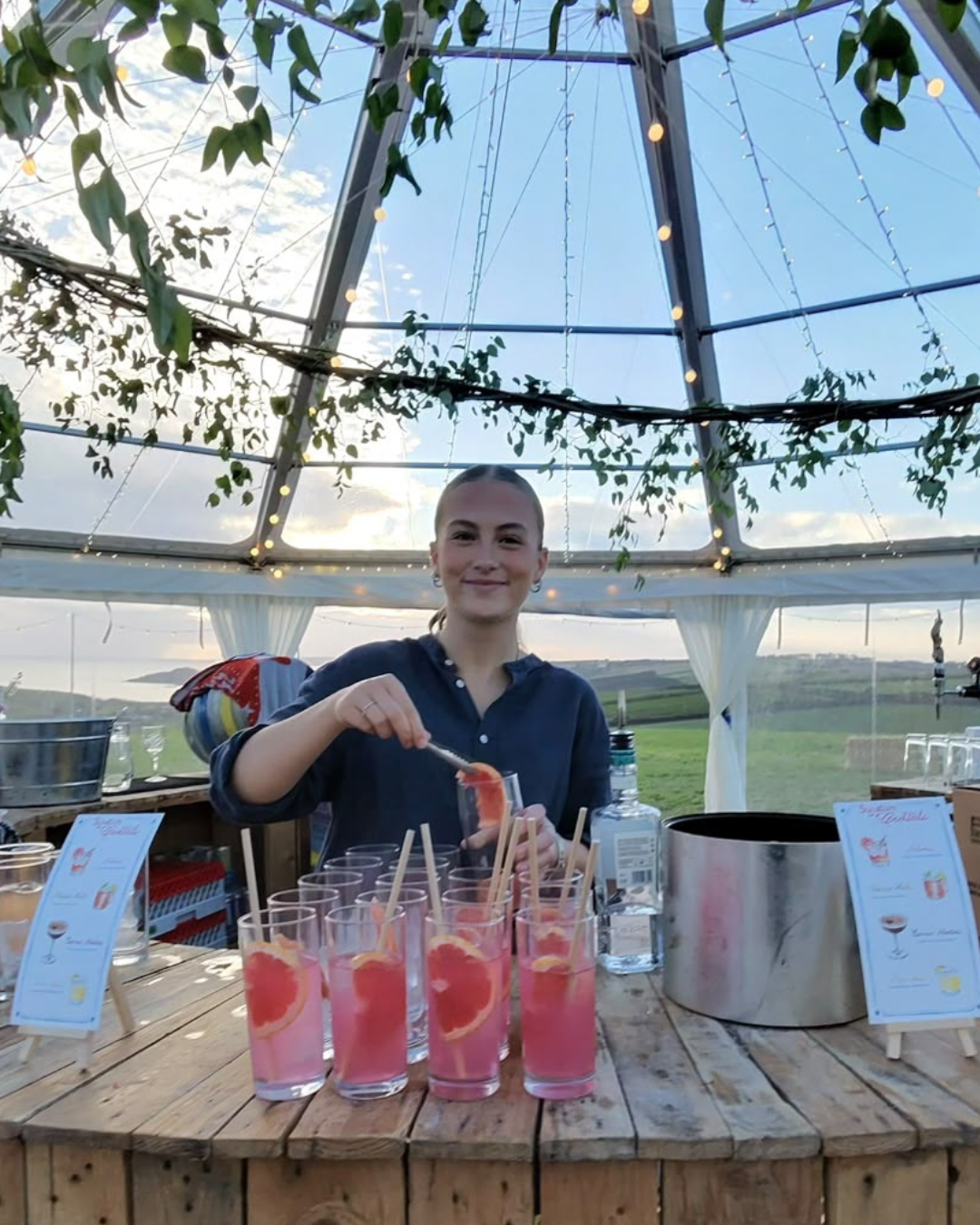 What Does a Wedding Service &amp; Bar Team Actually Do?