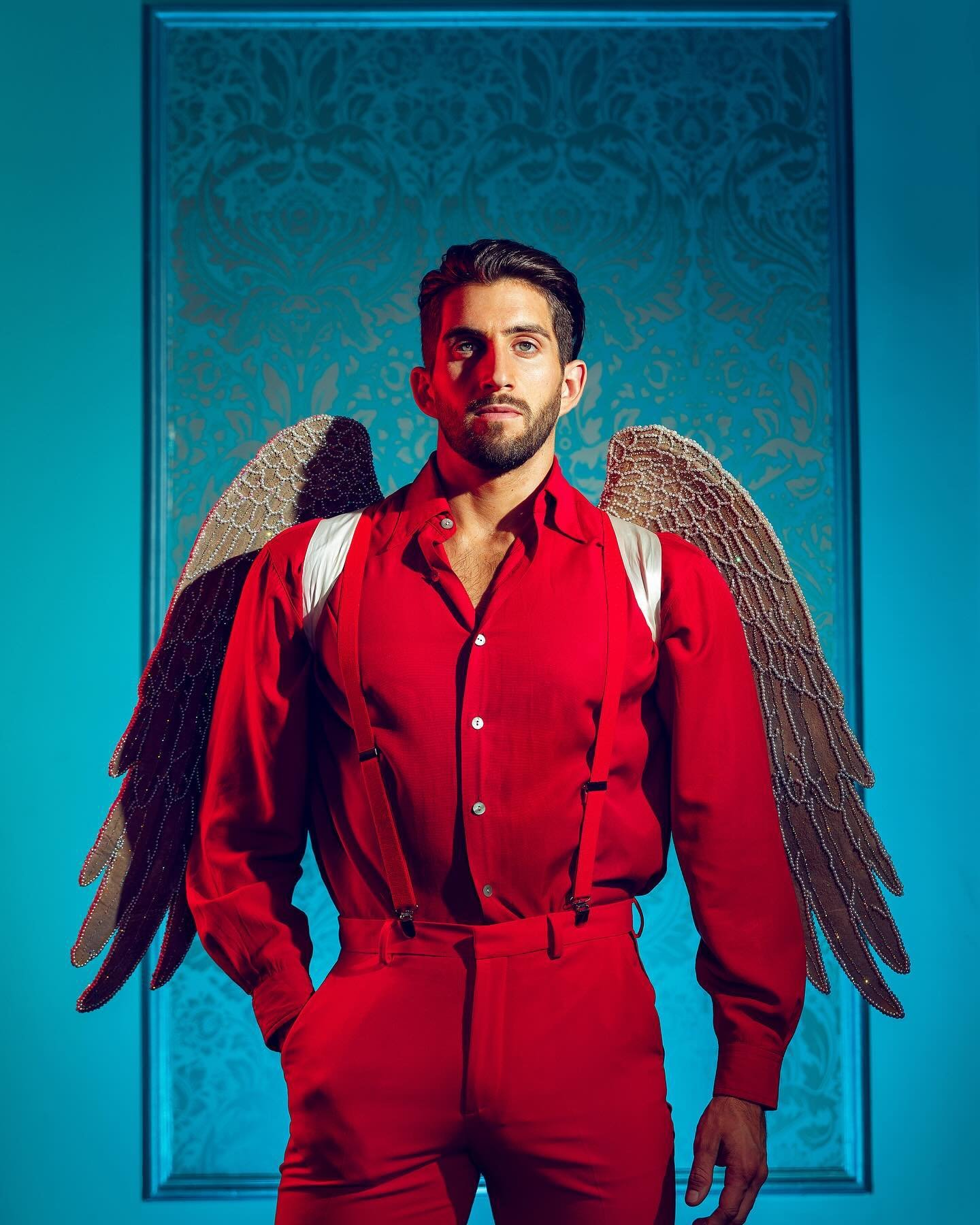 From a shoot with model/angel @johnny_thackway, with wings by @ccmillinerycreations 
...
#portrait #angel #colour #colourgels #photoshoot #photography #male #malemodel #editorial #fashion #creative #godox #lightshapers #canon