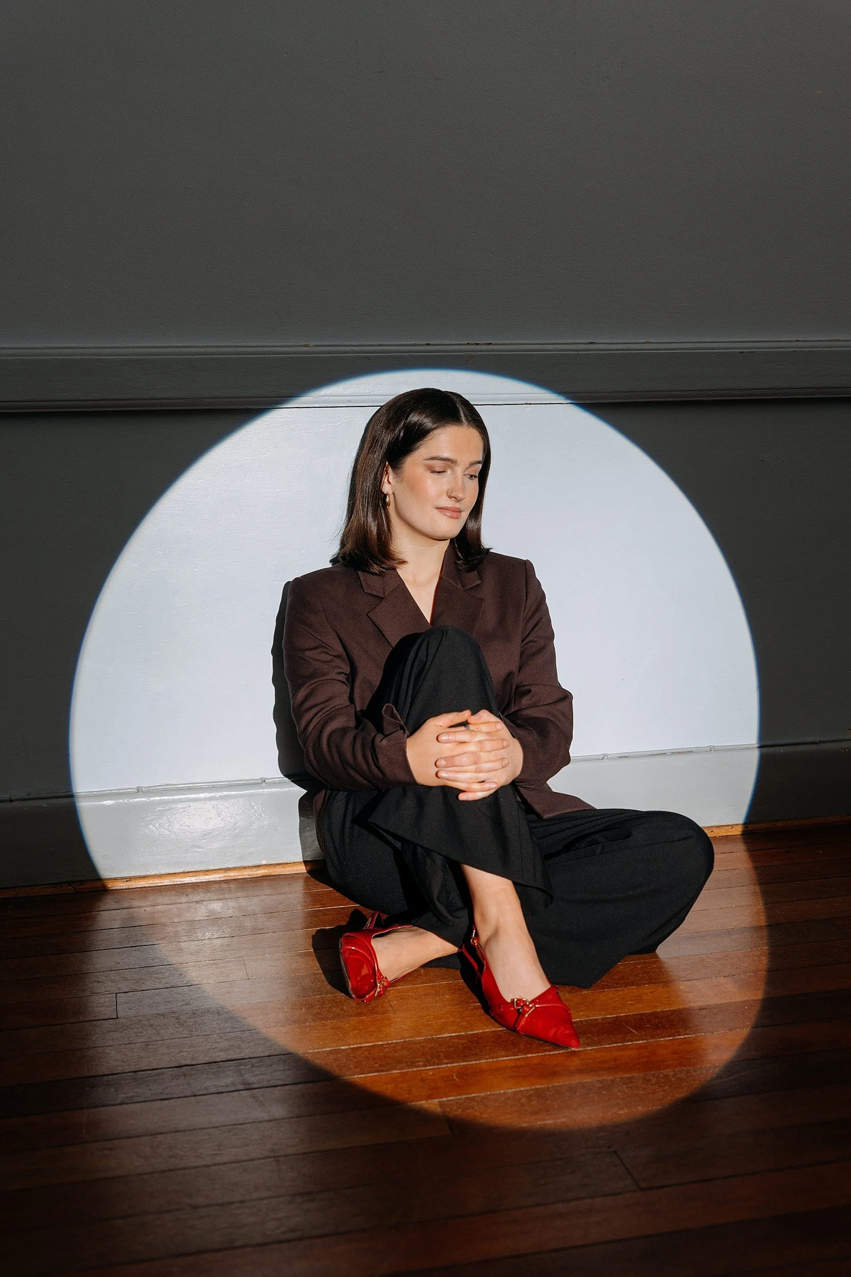 Ellie-Chadwick-Musician-Promo-Photos (9).jpg