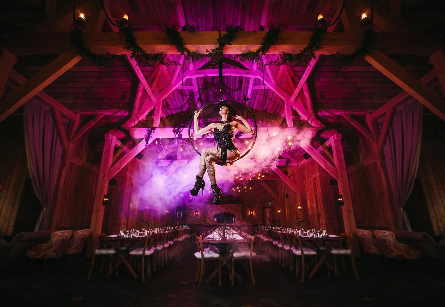 @ev.angel.line.nails just hanging around&hellip; Most impressive and such fun to shoot! With @pierangela69 on hair and makeup.
&hellip;
#aerialhoop #aerialperformer #model #aerialhooptricks #photography