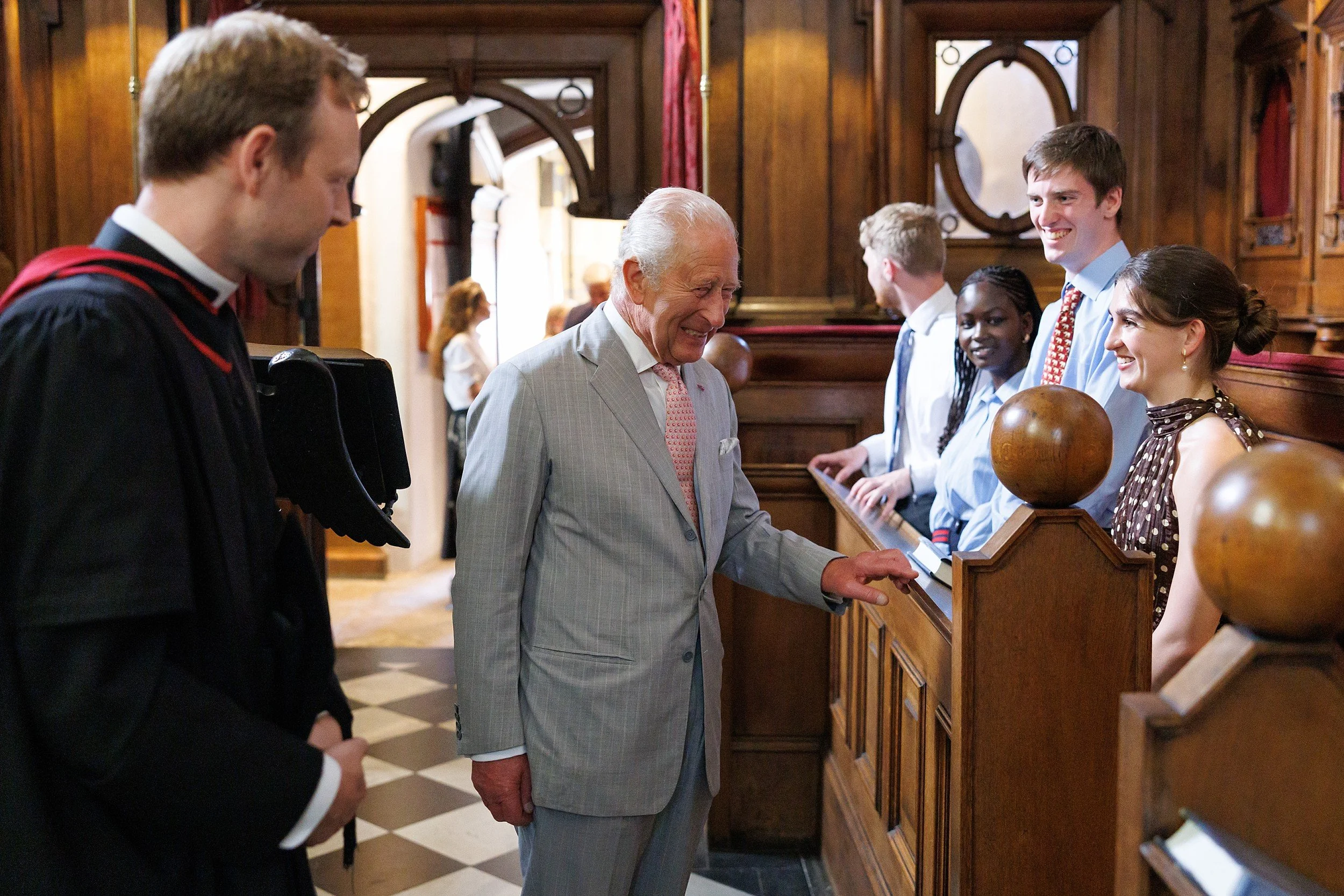 260710 King Charles visit to Oxford Oriel College (7).jpg