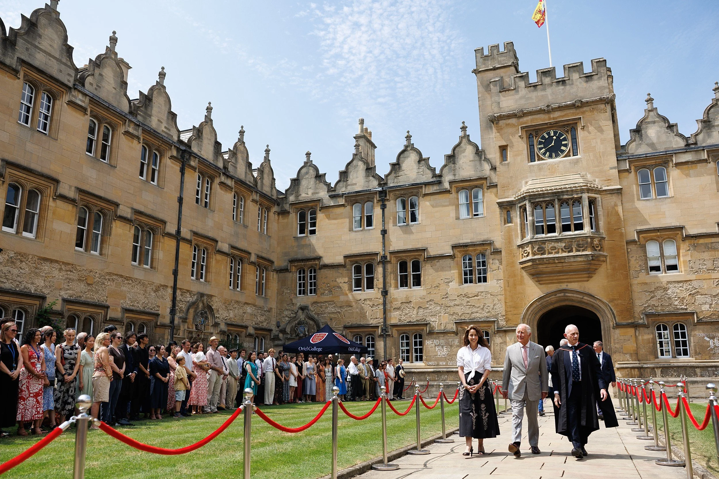 260710 King Charles visit to Oxford Oriel College (5).jpg