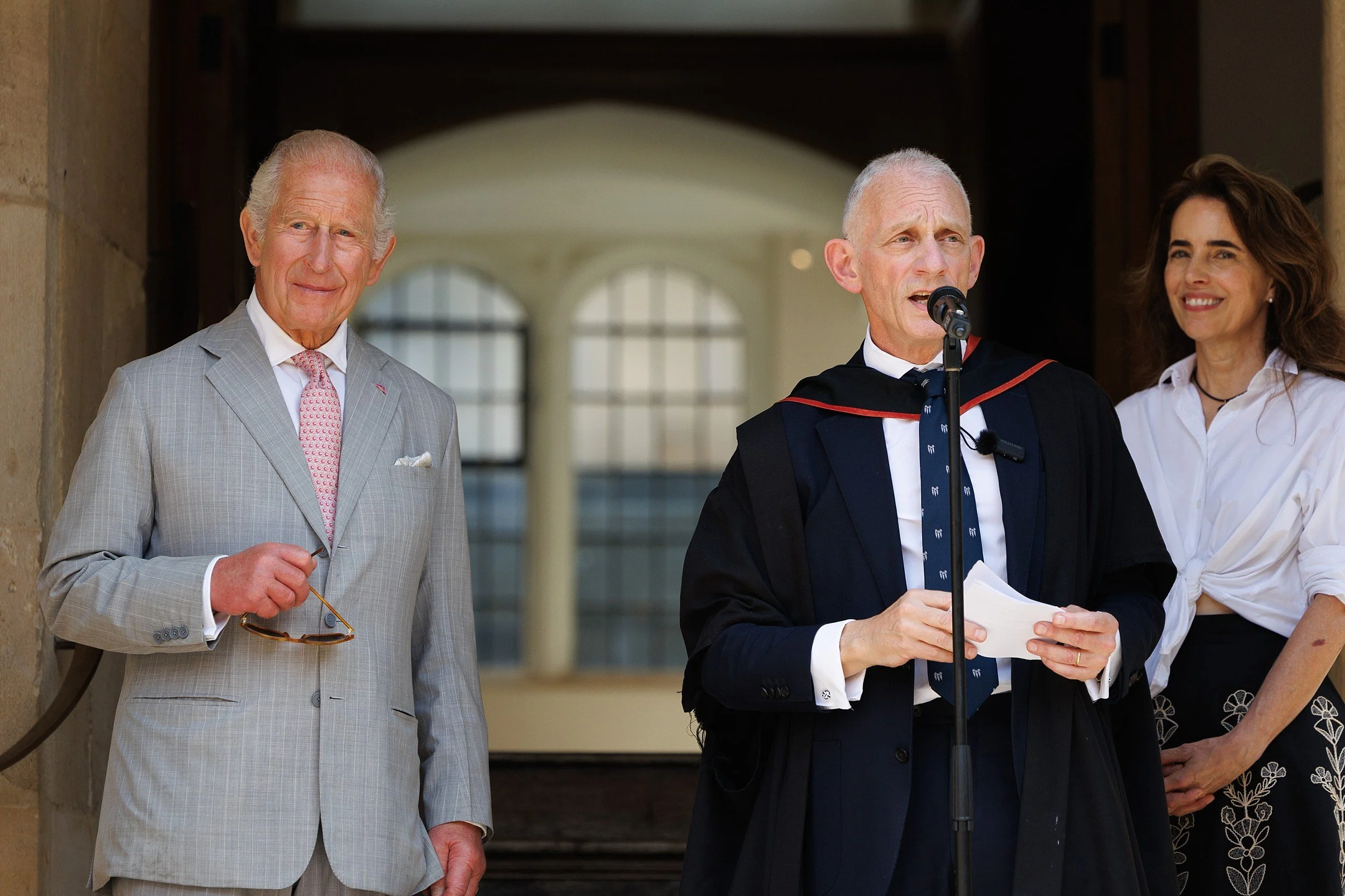 260710 King Charles visit to Oxford Oriel College (10).jpg