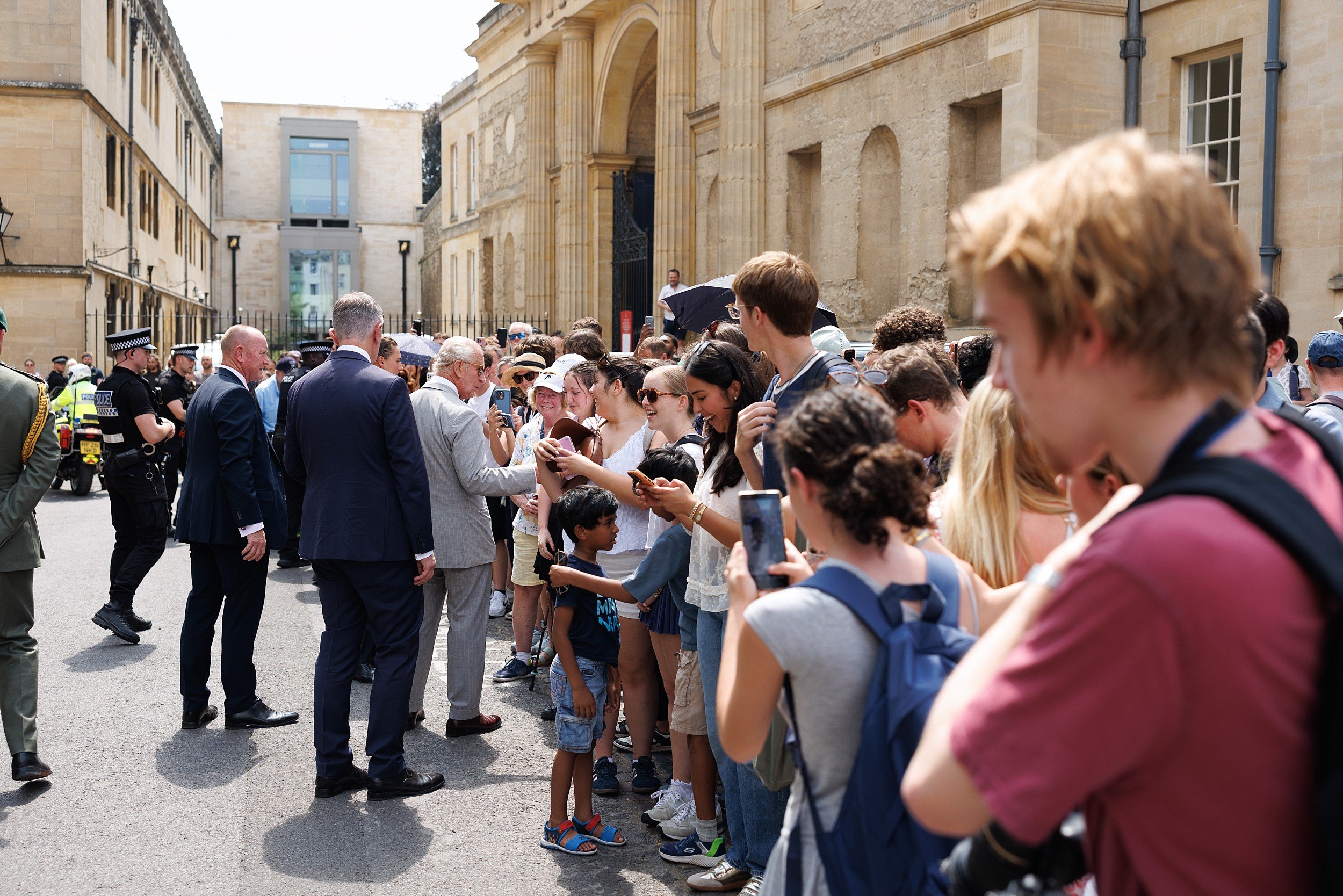 260710 King Charles visit to Oxford Oriel College (20).jpg