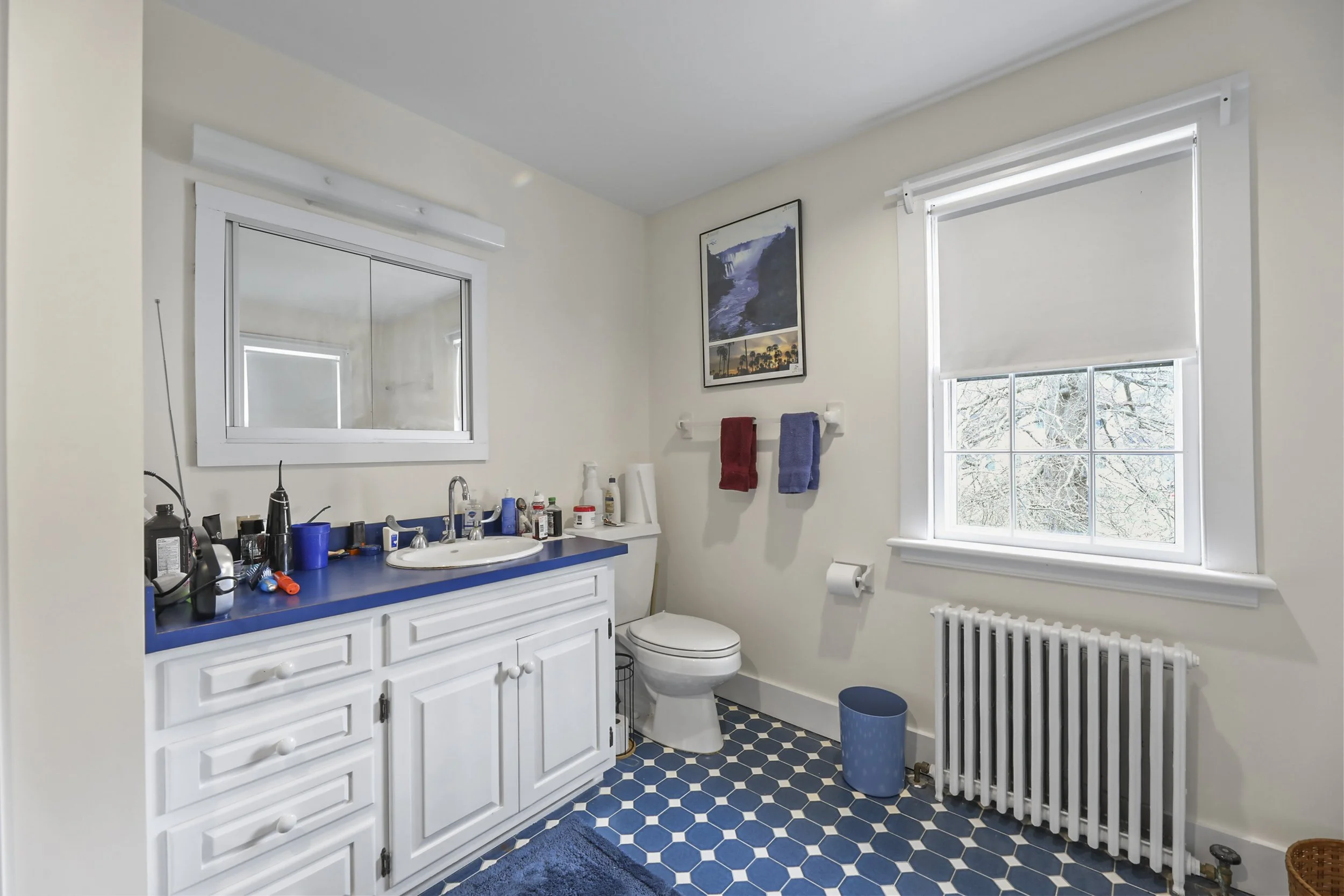 Full Bathroom