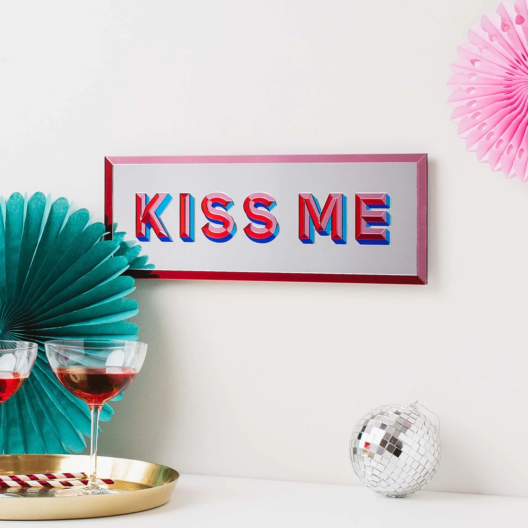 KISS ME Mirror-LauraDanby1.jpg