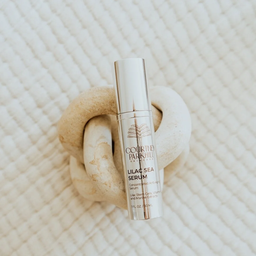 Lilac Sea Serum — the vitamin C that doesn’t sting. 
Powered by Tetrahexyldecyl Ascorbate, a lipid-soluble, next-gen form of vitamin C that dives deep to fade hyperpigmentation and smooth fine lines — without the chaos of L-Ascorbi