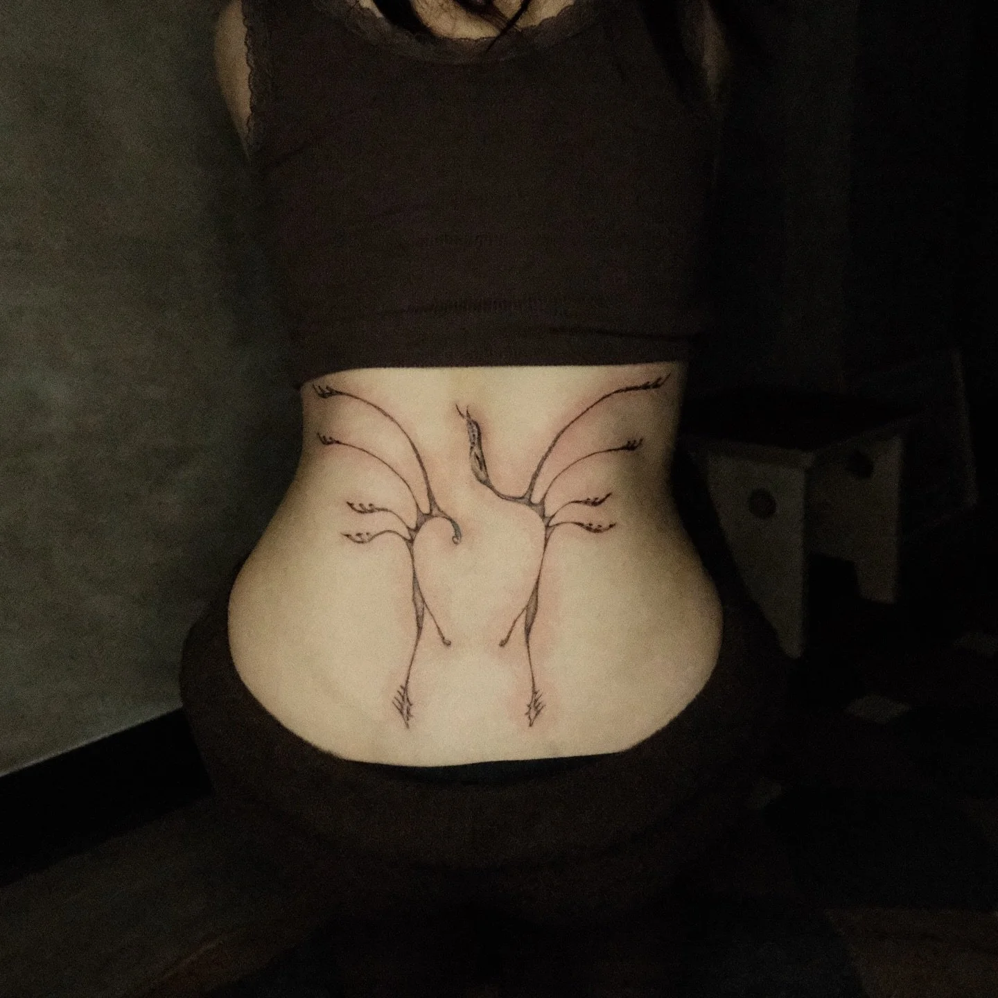 🖤⛓️&zwj;💥Broken heart tramp stamp⛓️🖤 

 for Seri - absolutely love how this one turned out- 

Done at @lair.atelier 
Booking now for LA @twicerabbittattoo for March and April