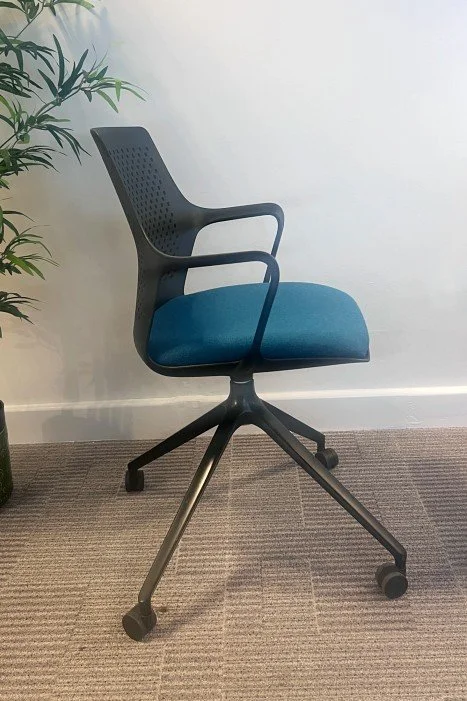 used gresham gc7 swivel armchair 2.jpg