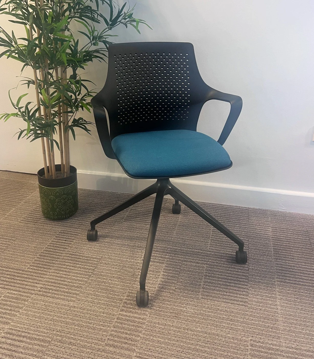 used gresham gc7 swivel armchair.jpg