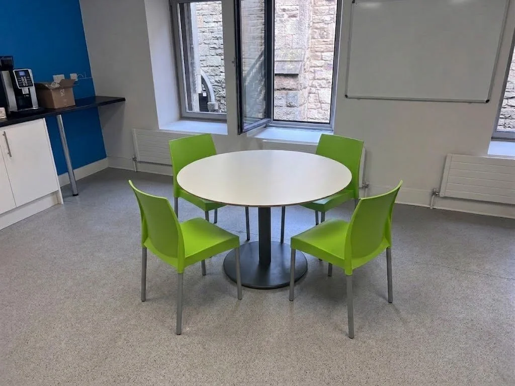 Used 120cm Round Canteen Table