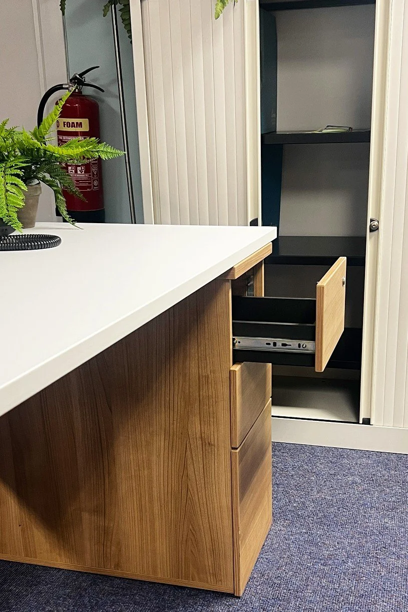 White office cantilver desk and drawers 3.jpg