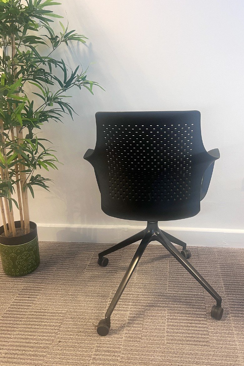 used gresham gc7 swivel armchair 3.jpg