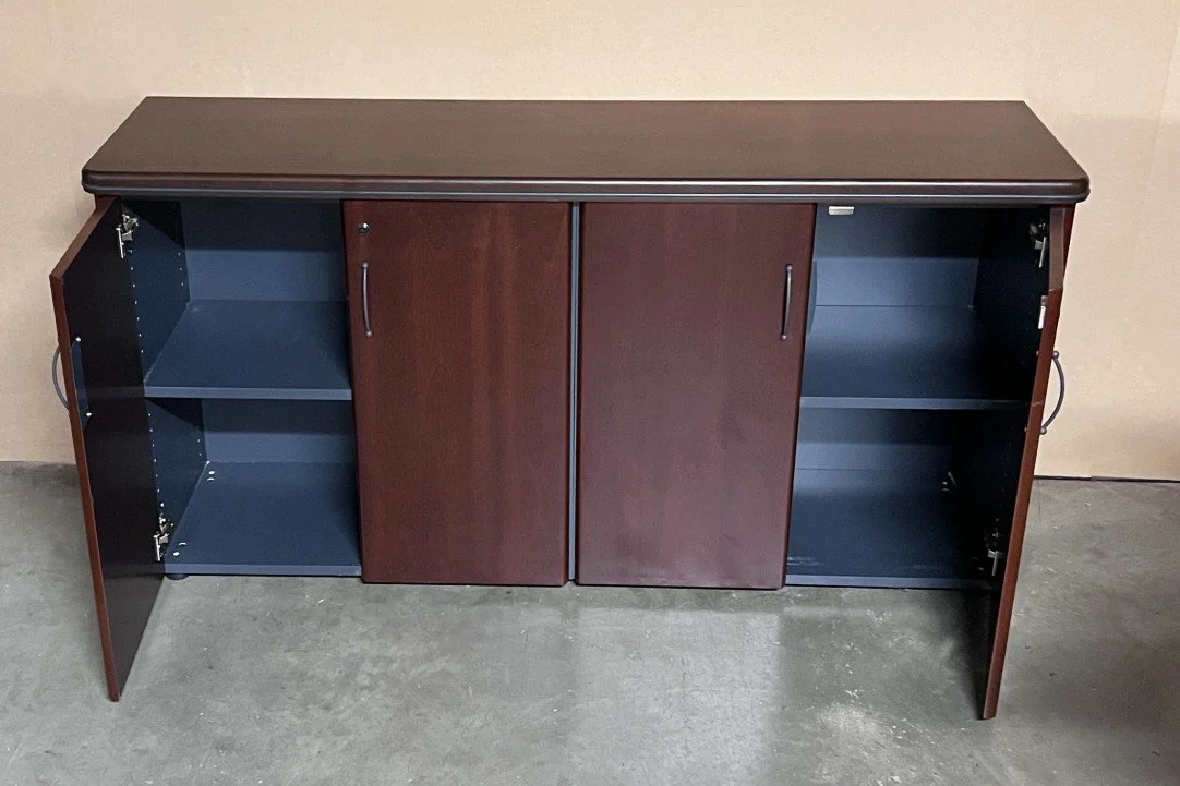 USED MAHOGANY EXECUTIVE DESK SUITE