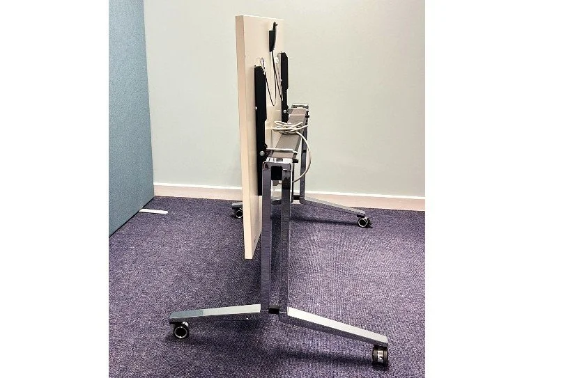 Used Flip Top Table 2a.jpg